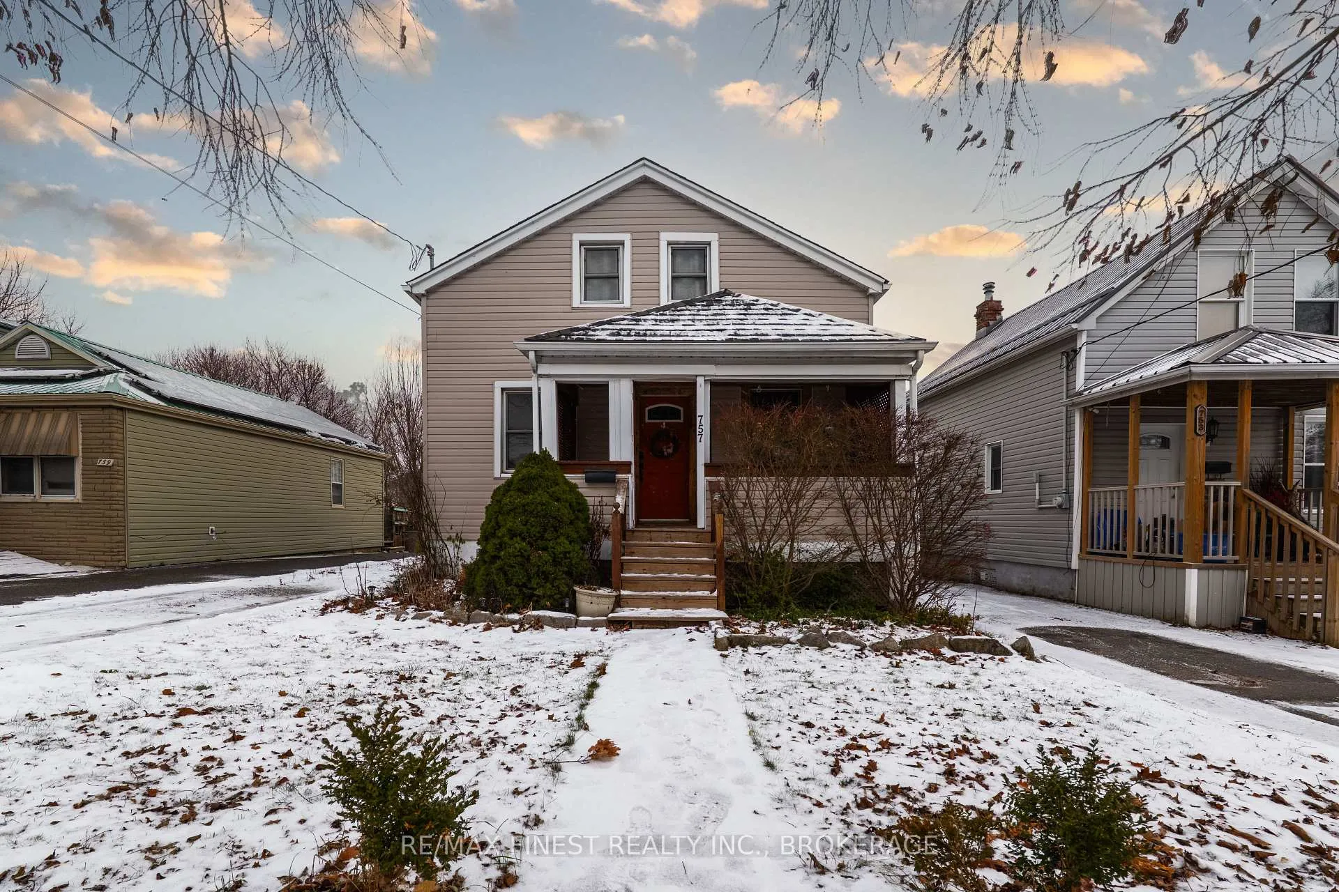 Photo 1 of 757 Victoria Street, Kingston, East of Sir John A. Blvd — HOMEH