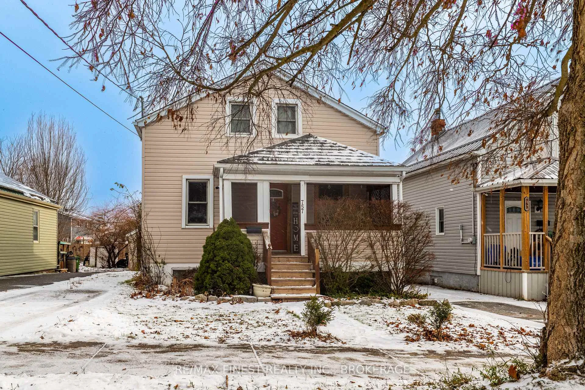 Photo 4 of 757 Victoria Street, Kingston, East of Sir John A. Blvd — HOMEH