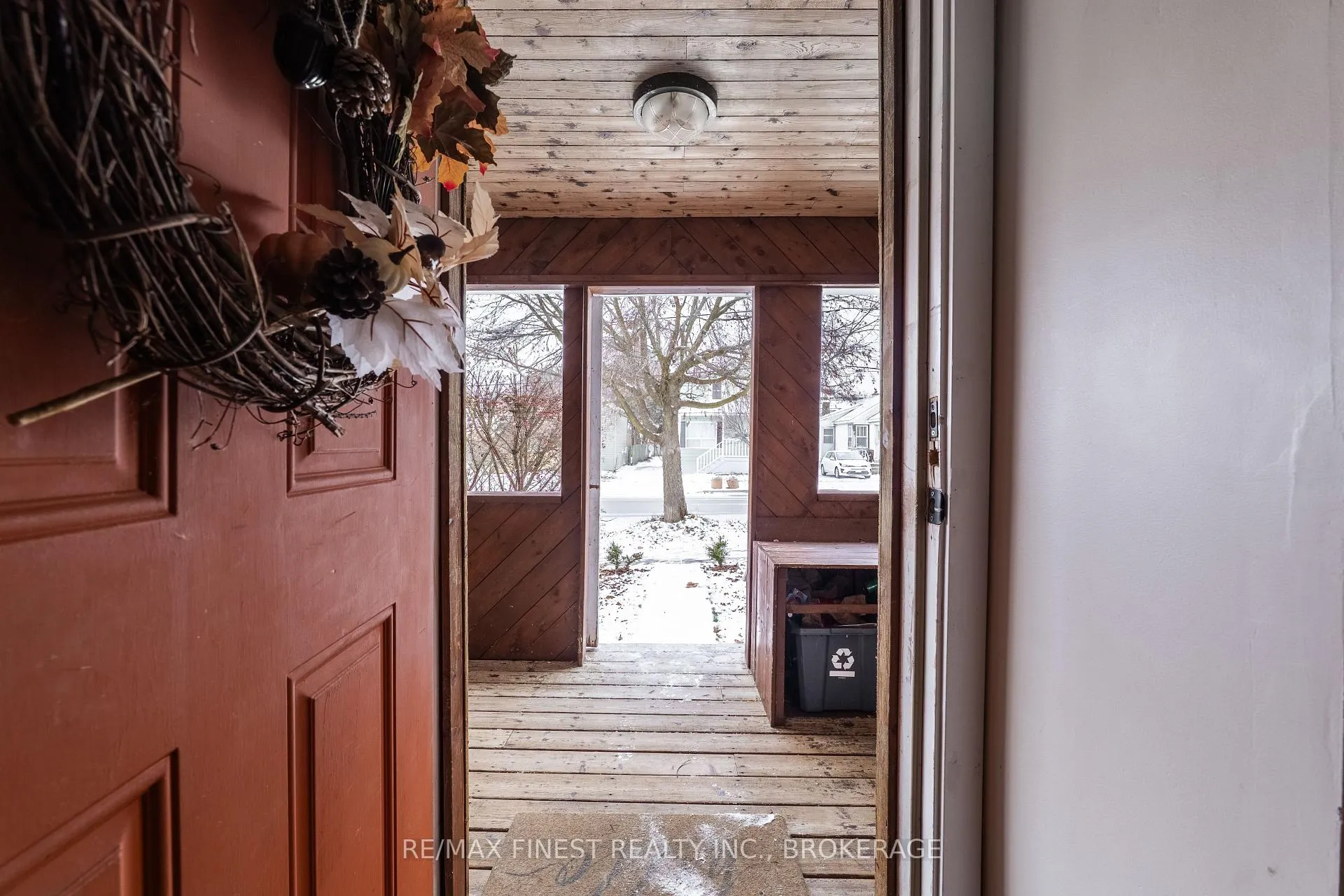 Photo 5 of 757 Victoria Street, Kingston, East of Sir John A. Blvd — HOMEH