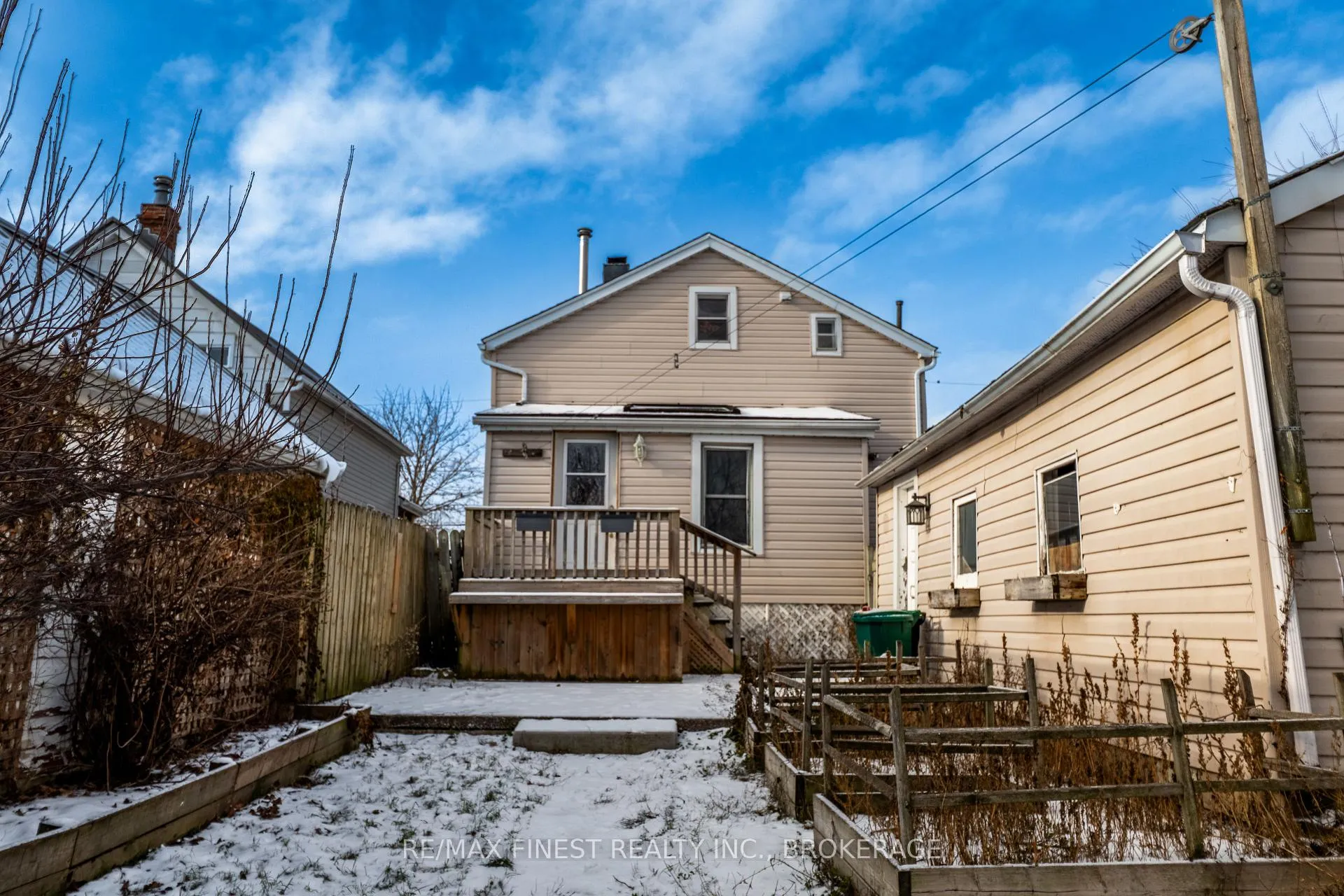 Photo 42 of 757 Victoria Street, Kingston, East of Sir John A. Blvd — HOMEH