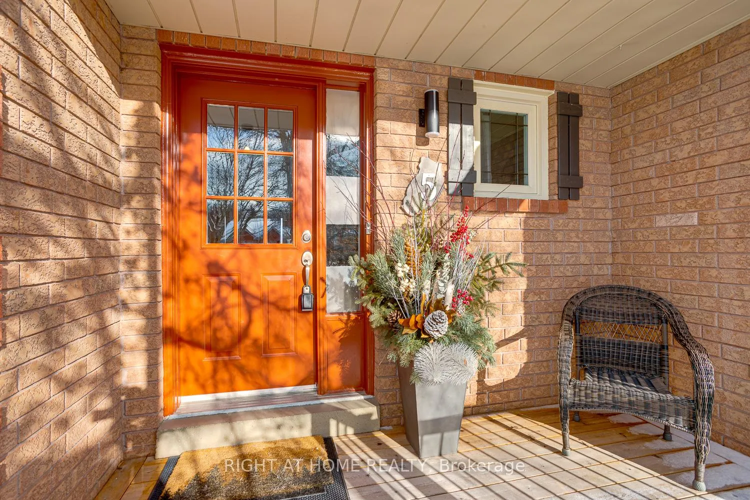 Photo 3 of 5 Turner Drive, Uxbridge — HOMEH