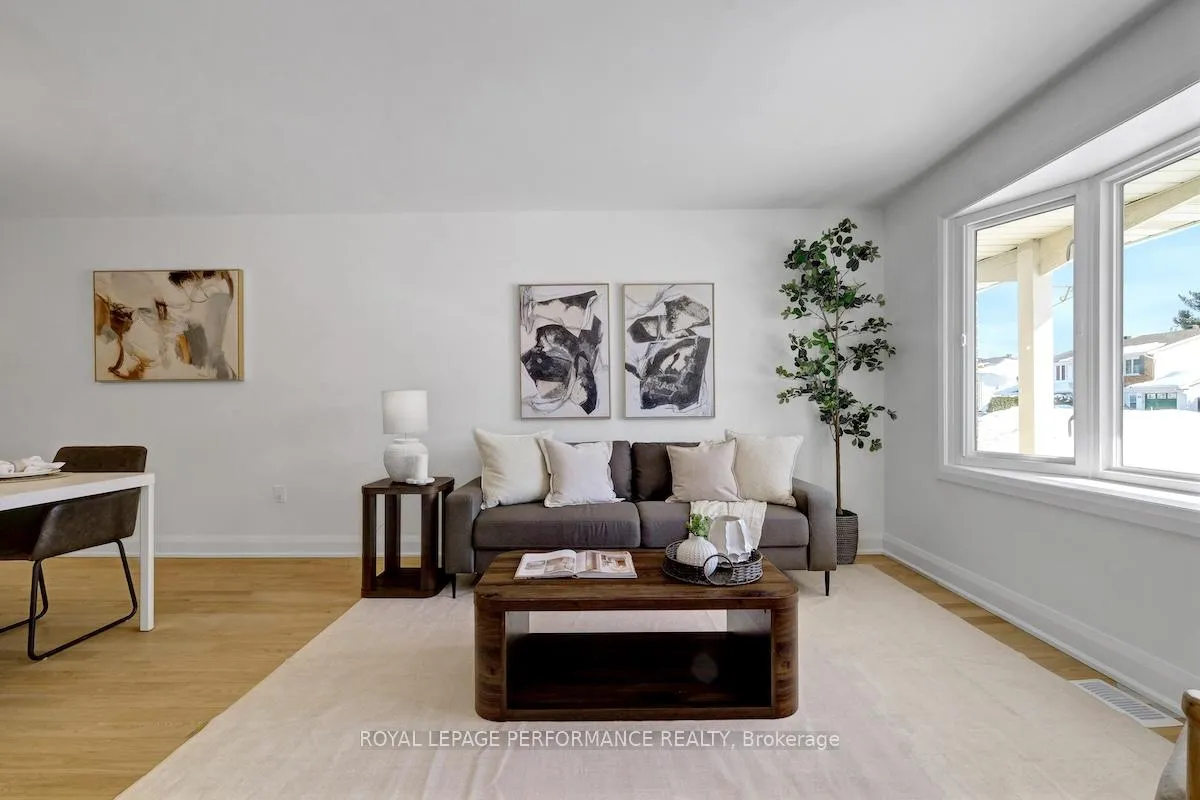 Photo 3 of 85 Craig Henry Drive, Ottawa, Craig Henry/Woodvale — HOMEH