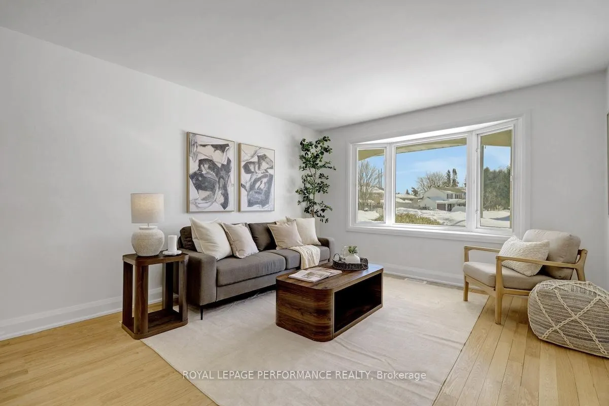 Photo 4 of 85 Craig Henry Drive, Ottawa, Craig Henry/Woodvale — HOMEH