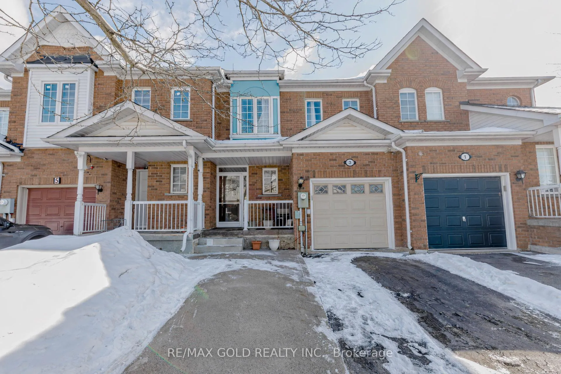 Photo 2 of 3 Monaco Court, Brampton, Fletcher's Meadow — HOMEH