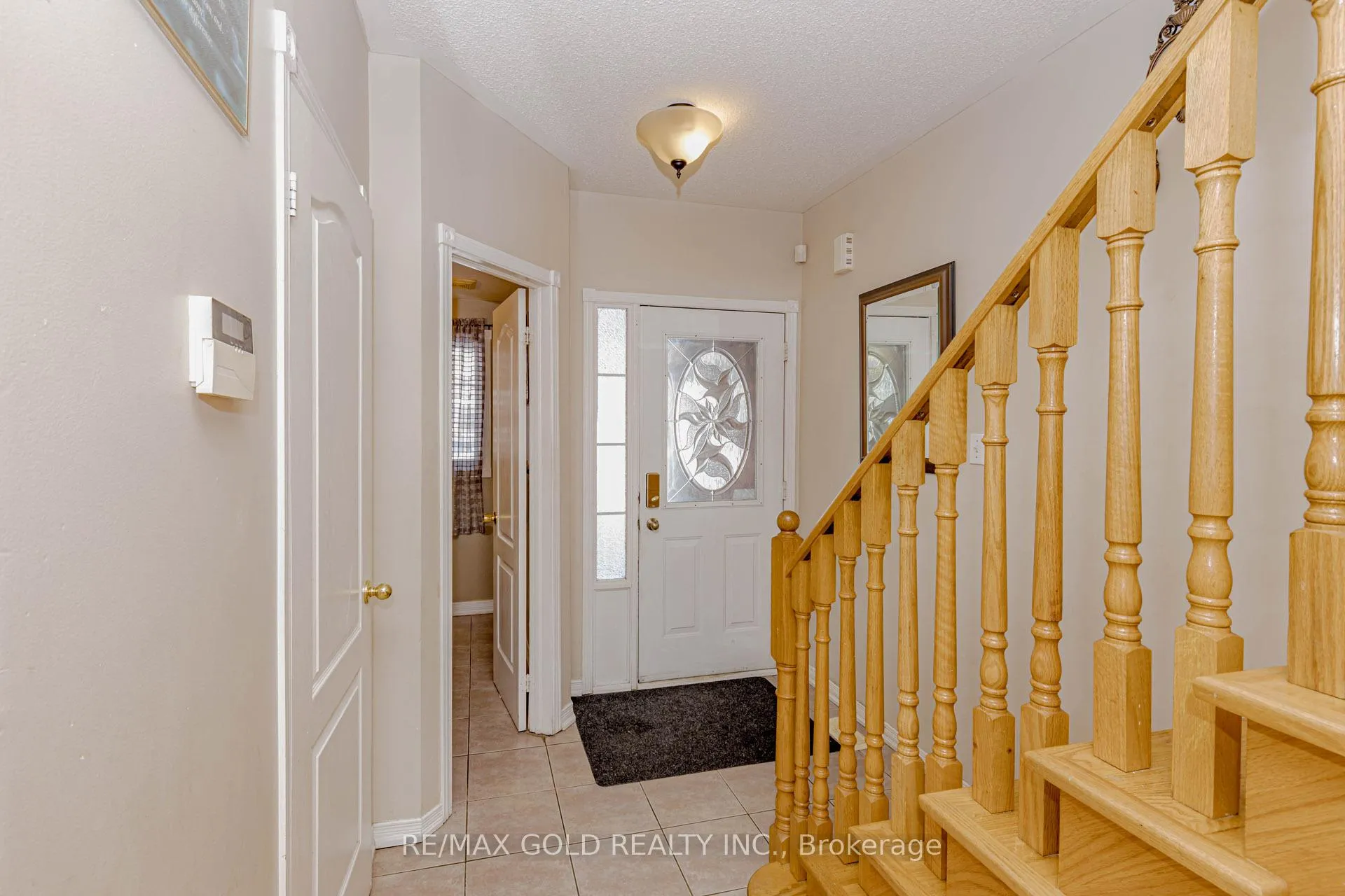 Photo 6 of 3 Monaco Court, Brampton, Fletcher's Meadow — HOMEH