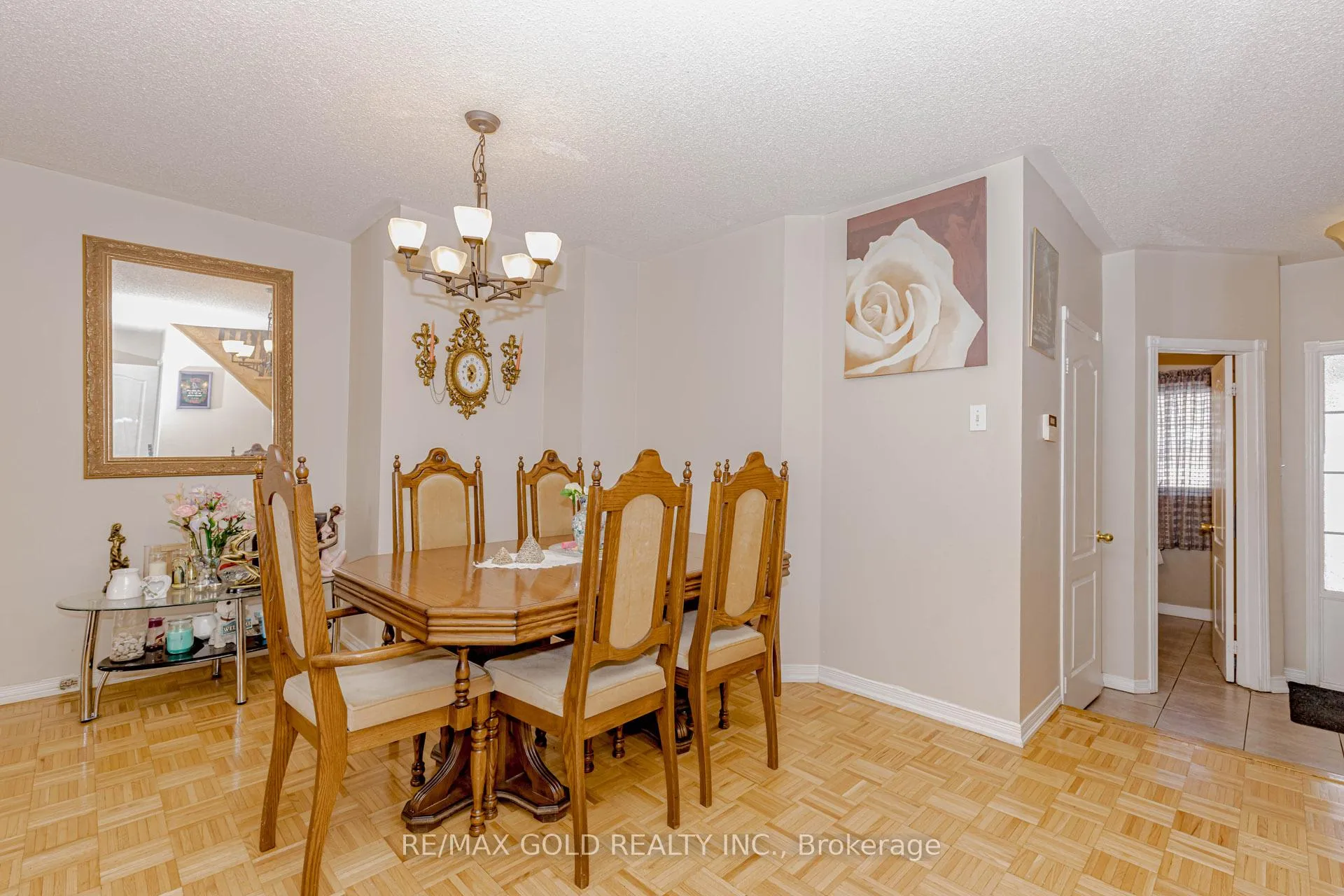 Photo 8 of 3 Monaco Court, Brampton, Fletcher's Meadow — HOMEH