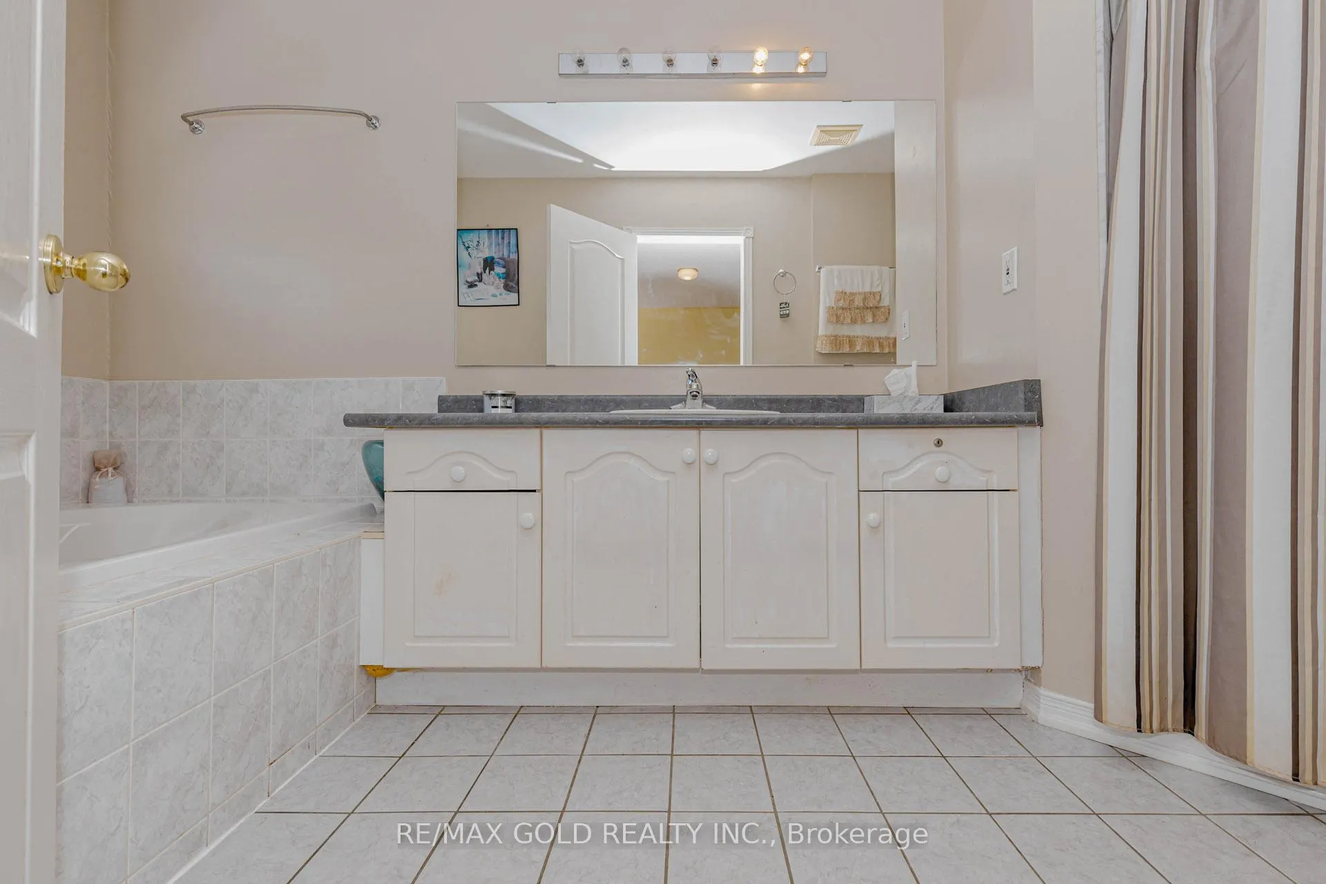 Photo 31 of 3 Monaco Court, Brampton, Fletcher's Meadow — HOMEH
