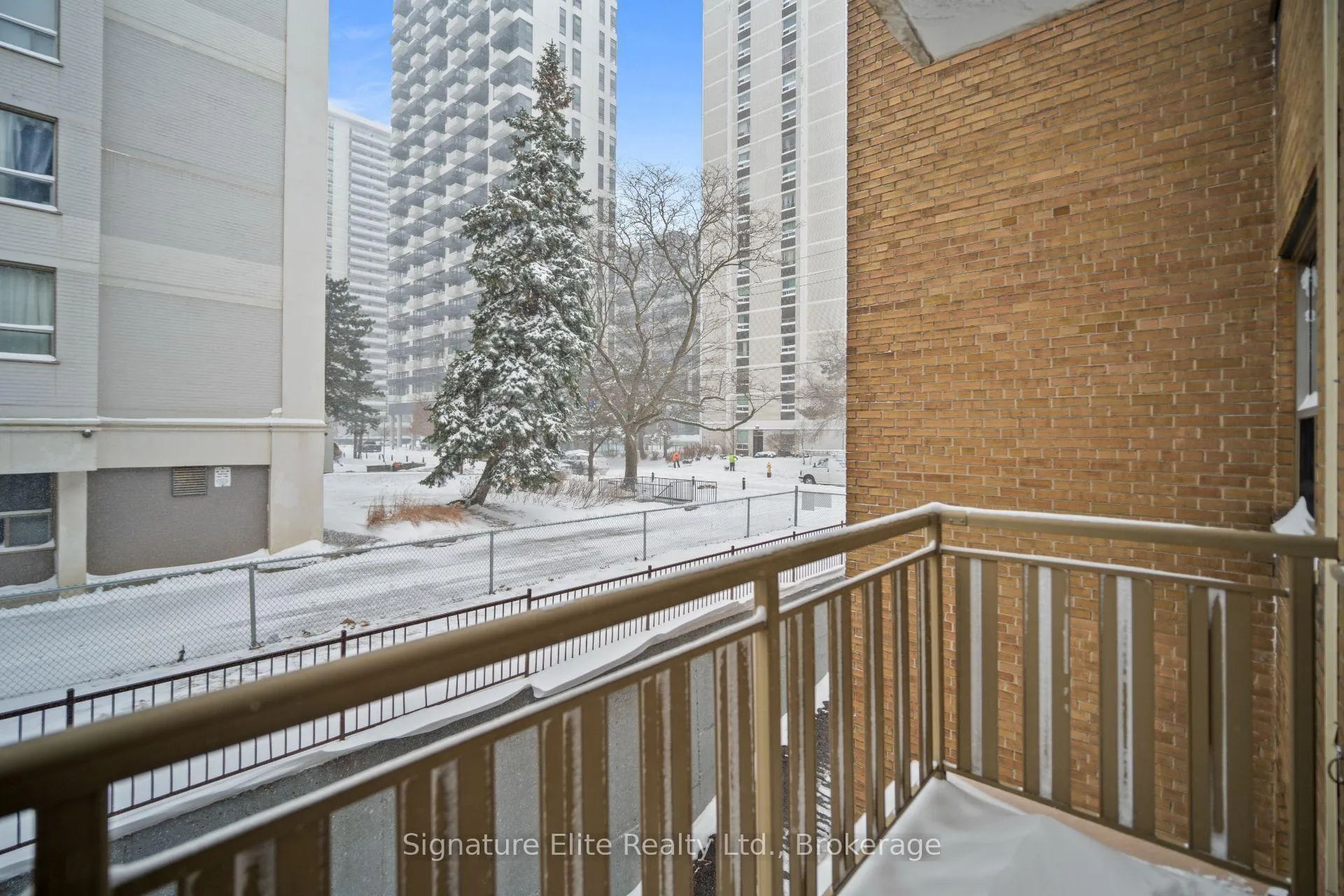 Photo 9 of Unit 206, 165 Balliol Street, Toronto, Mount Pleasant West — HOMEH
