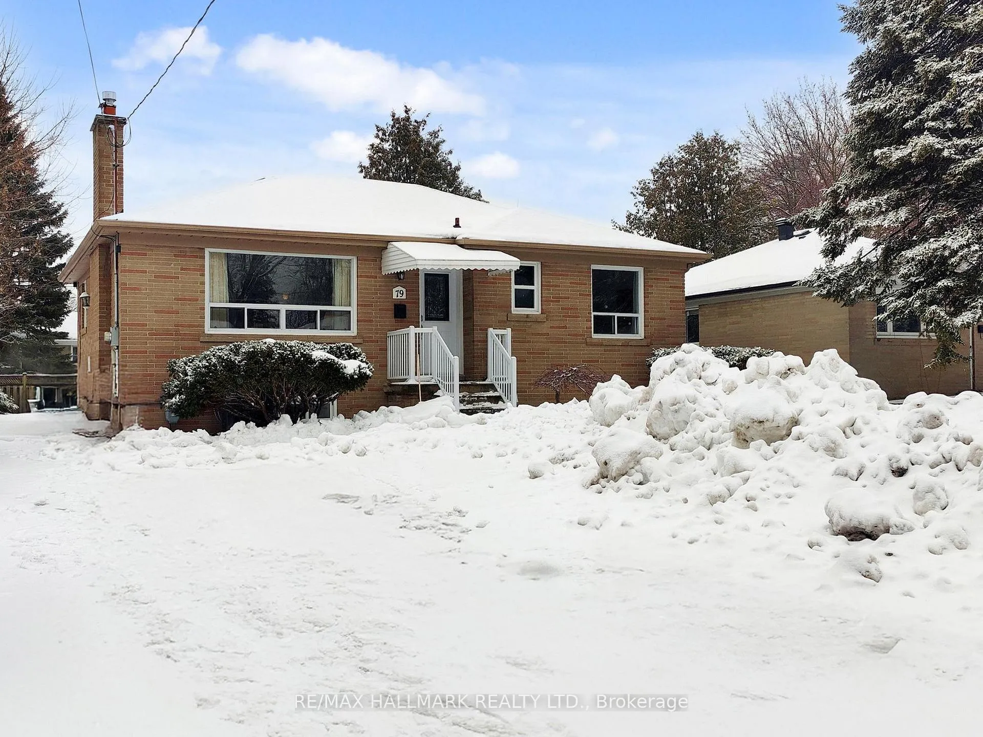 Front of 79 Cartier Crescent