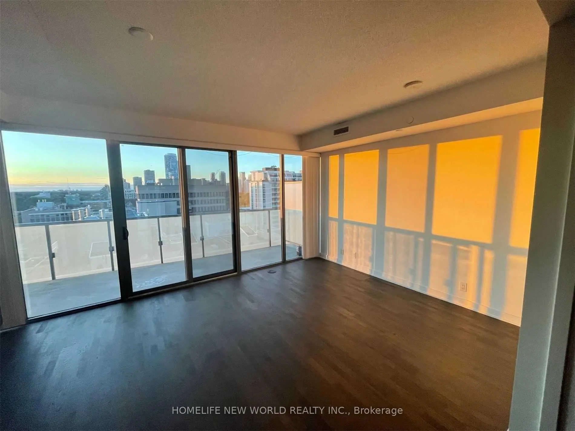 Photo 4 of Unit 1505, 1815 Yonge Street, Toronto, Mount Pleasant West — HOMEH