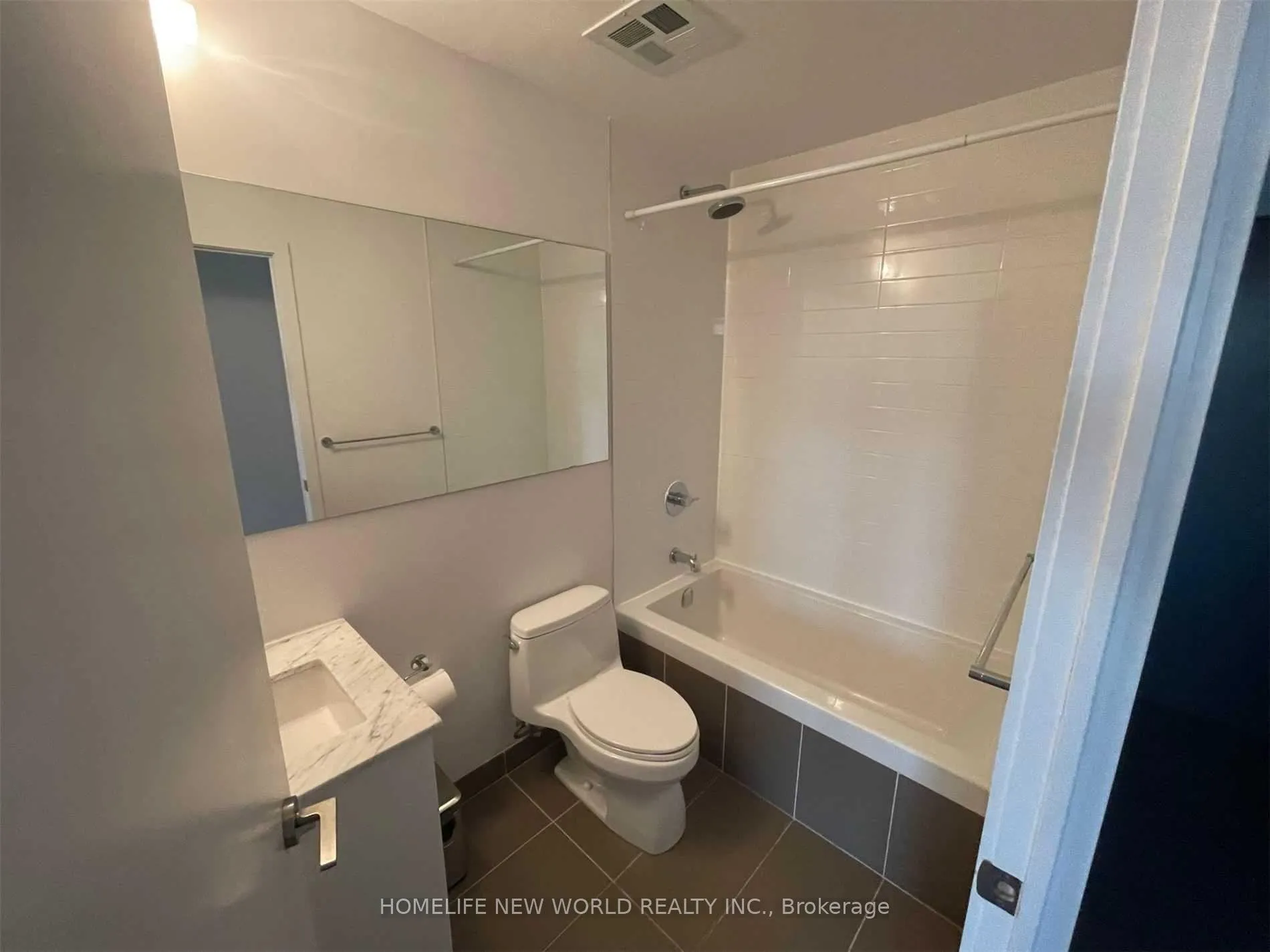 Photo 6 of Unit 1505, 1815 Yonge Street, Toronto, Mount Pleasant West — HOMEH
