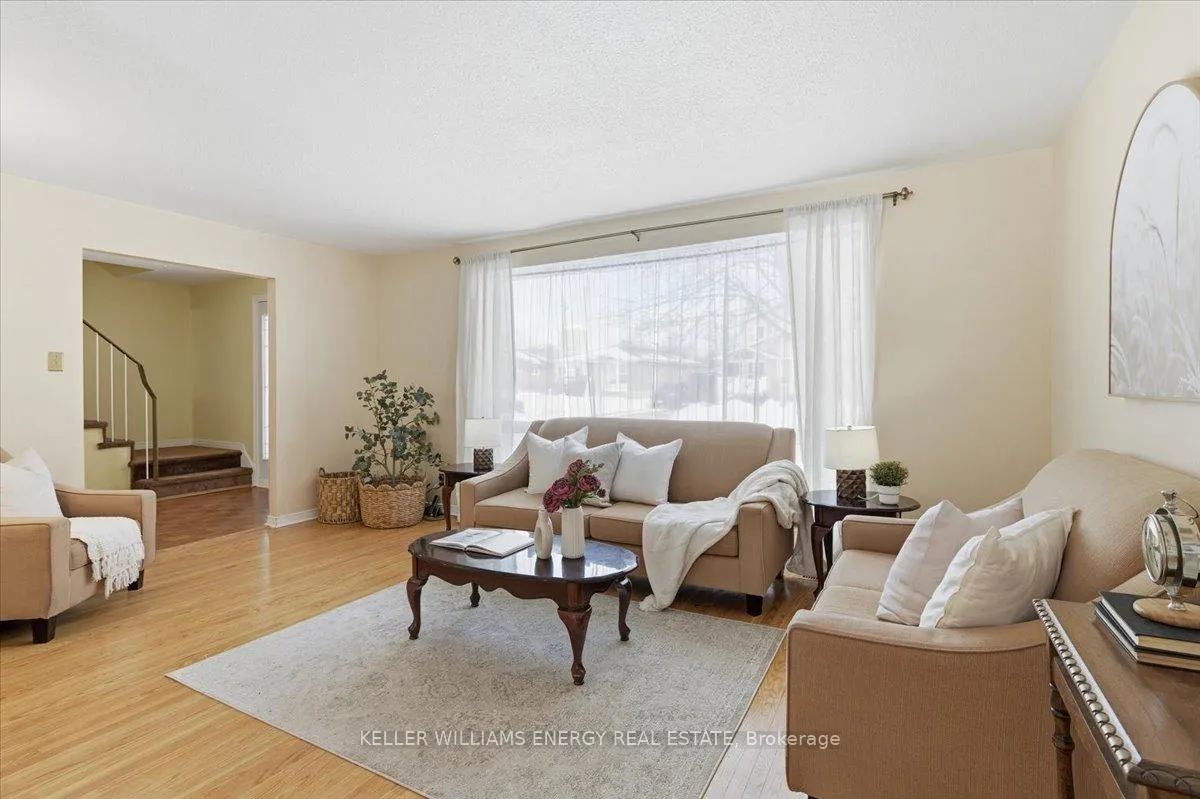 Photo 6 of 886 Antonio Street, Pickering, Bay Ridges — HOMEH