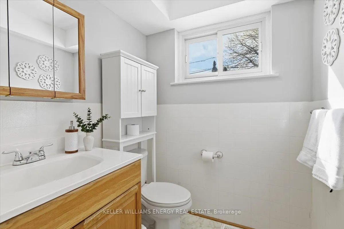 Photo 15 of 886 Antonio Street, Pickering, Bay Ridges — HOMEH