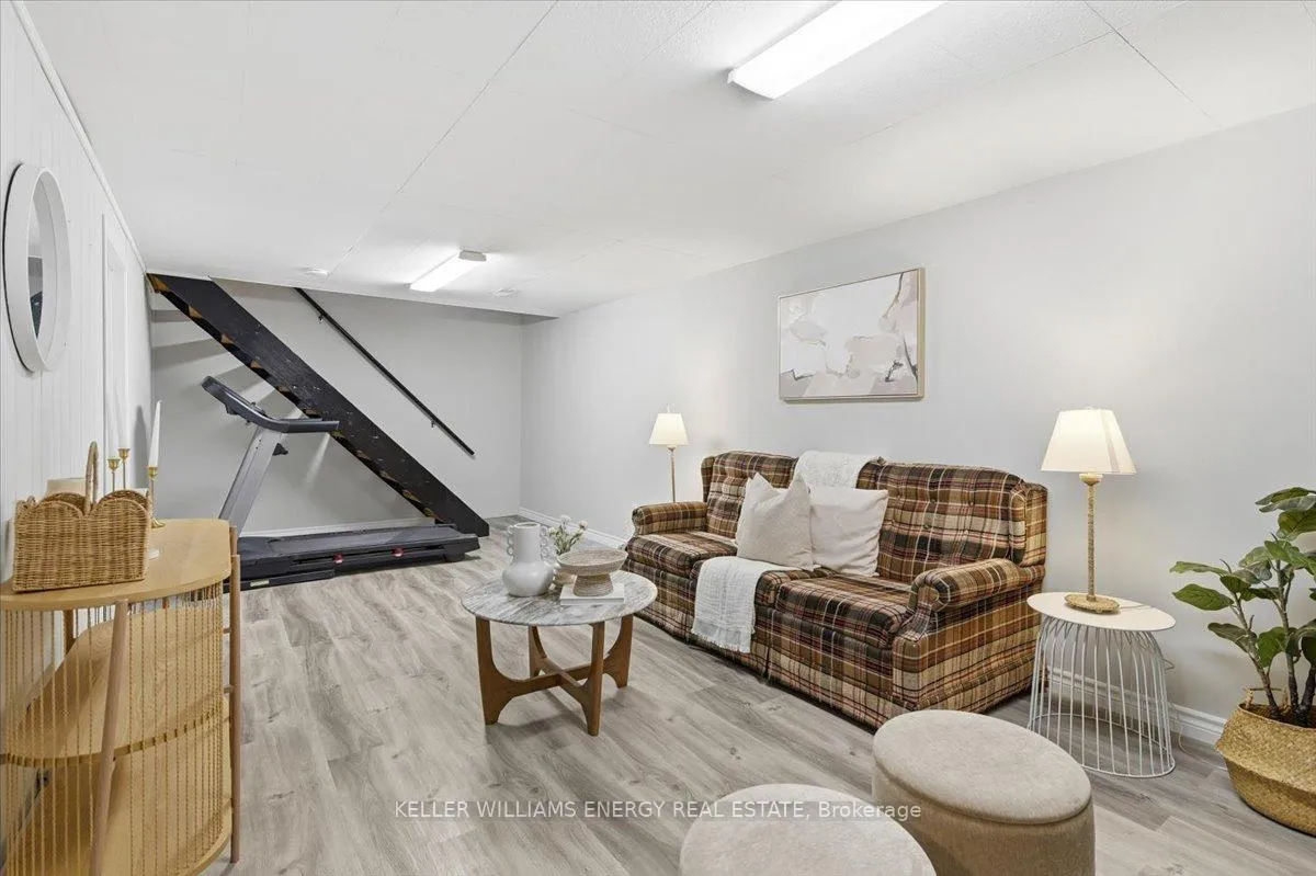 Photo 27 of 886 Antonio Street, Pickering, Bay Ridges — HOMEH
