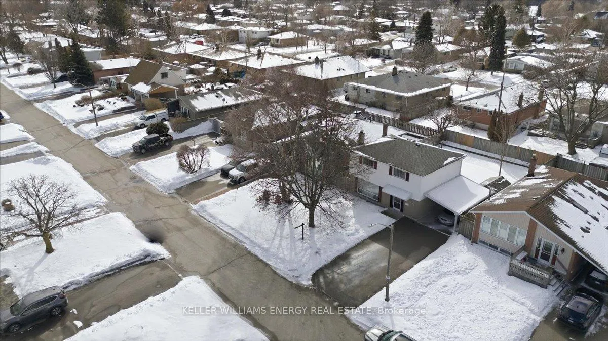 Photo 37 of 886 Antonio Street, Pickering, Bay Ridges — HOMEH