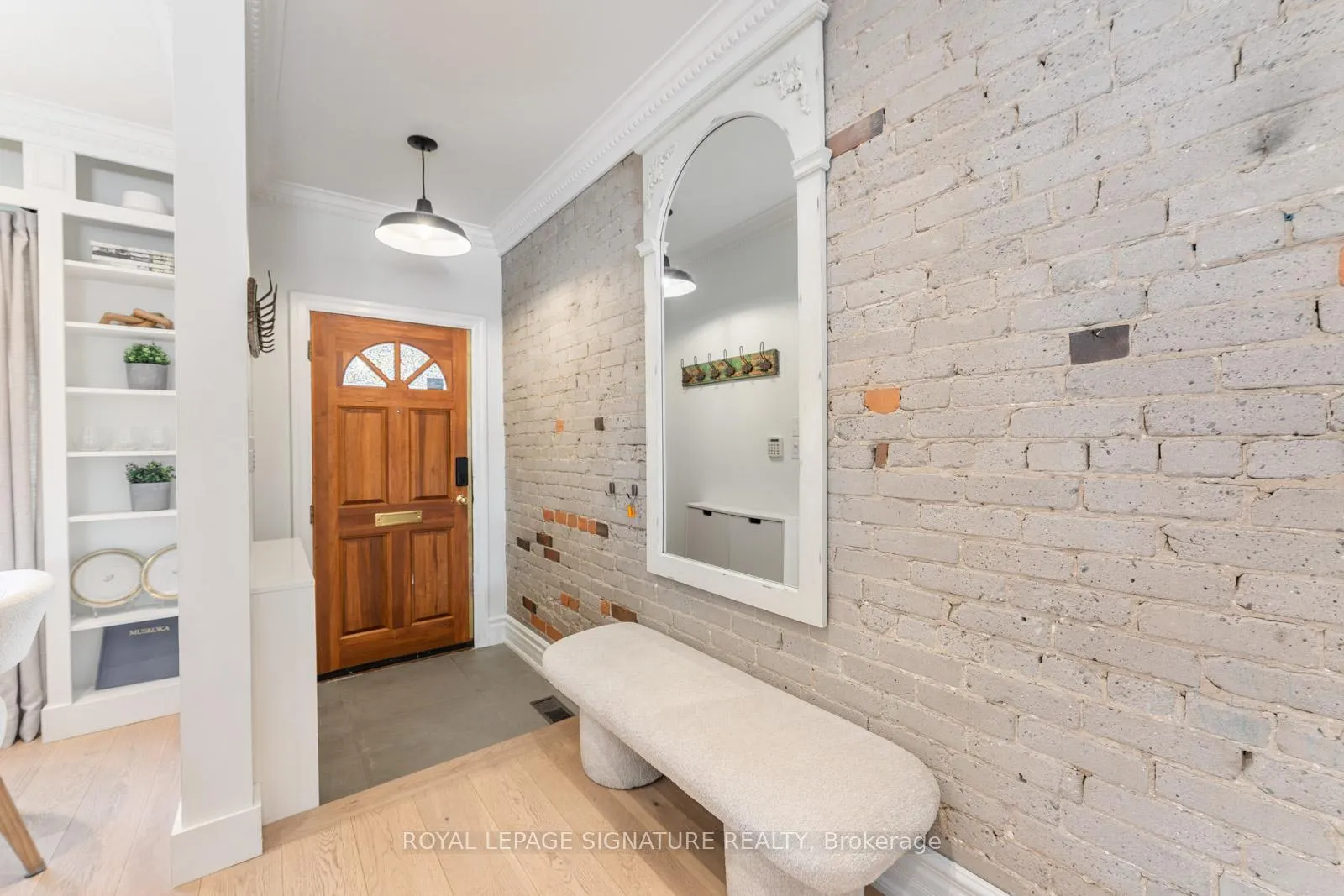 Photo 4 of 268 Kenilworth Avenue, Toronto, The Beaches — HOMEH