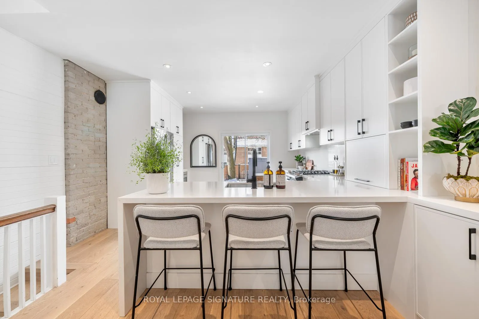 Photo 13 of 268 Kenilworth Avenue, Toronto, The Beaches — HOMEH