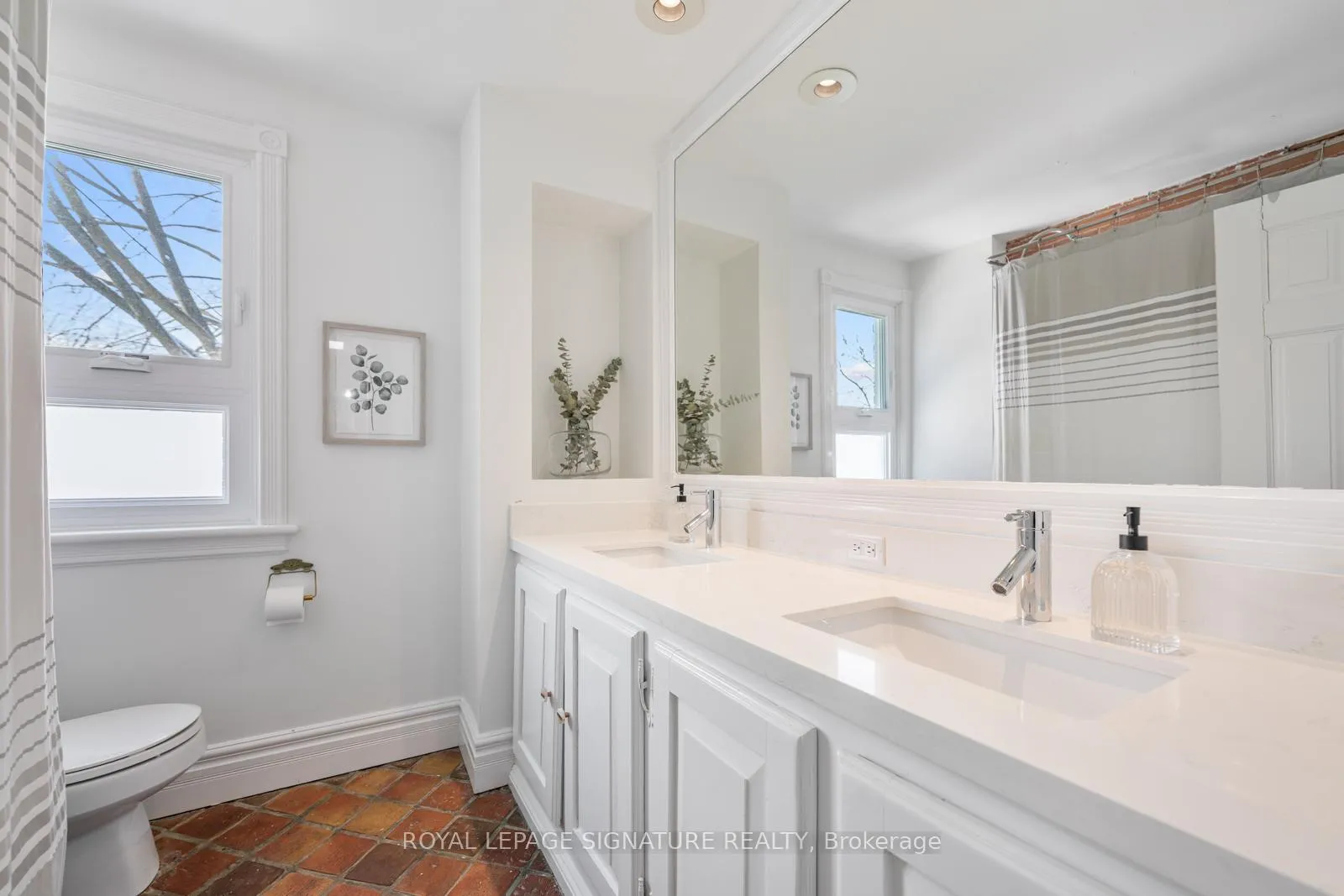 Photo 20 of 268 Kenilworth Avenue, Toronto, The Beaches — HOMEH