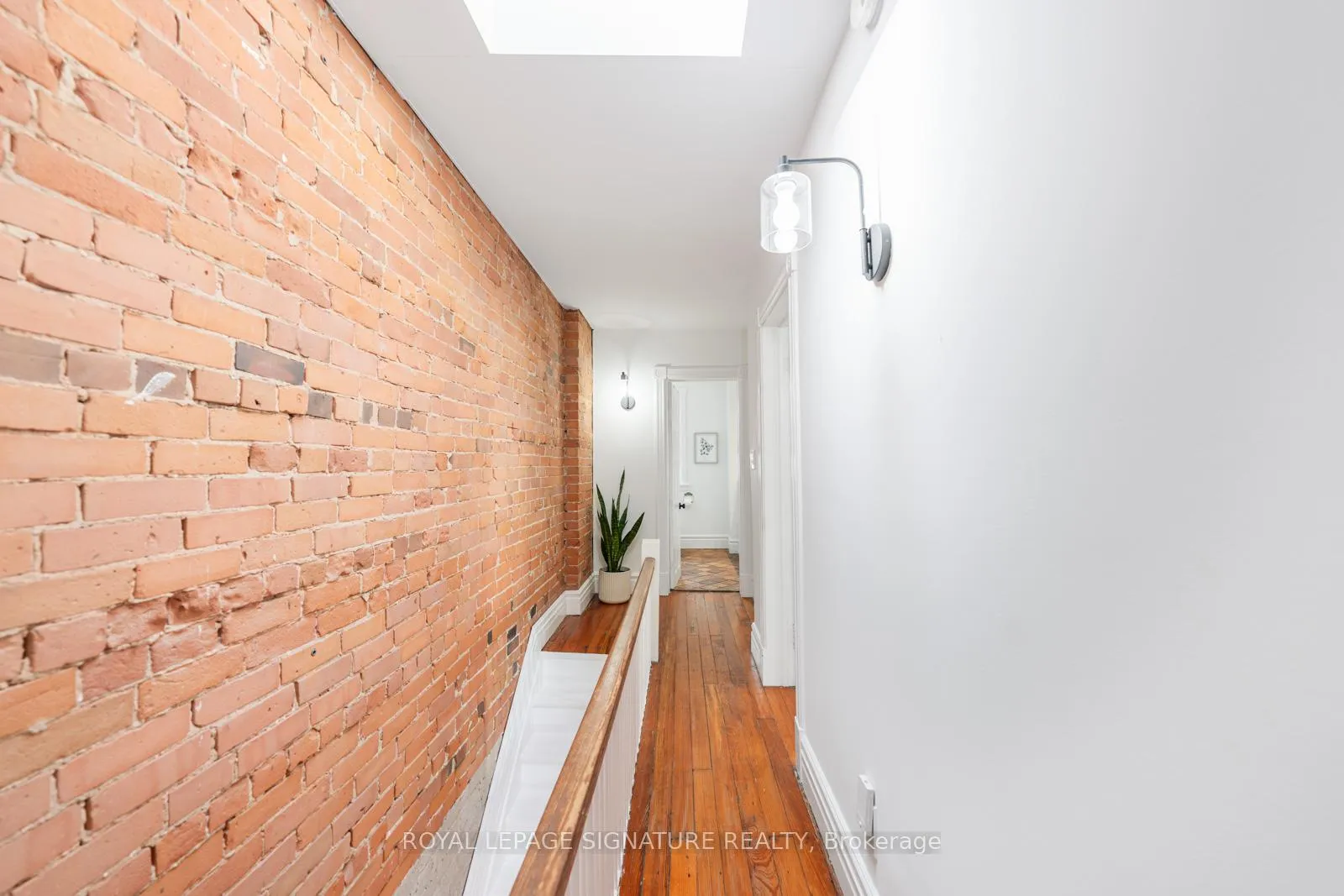 Photo 23 of 268 Kenilworth Avenue, Toronto, The Beaches — HOMEH