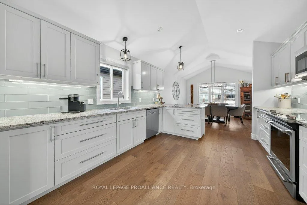 Photo 11 of 21 Brookfield Crescent, Quinte West, Murray Ward — HOMEH