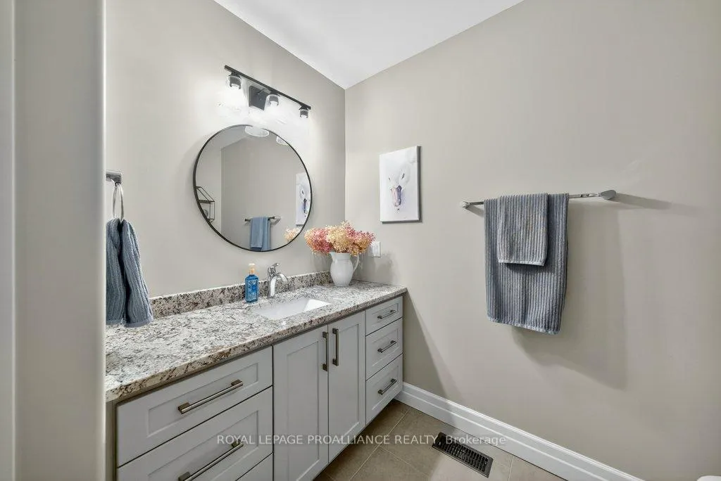 Photo 17 of 21 Brookfield Crescent, Quinte West, Murray Ward — HOMEH