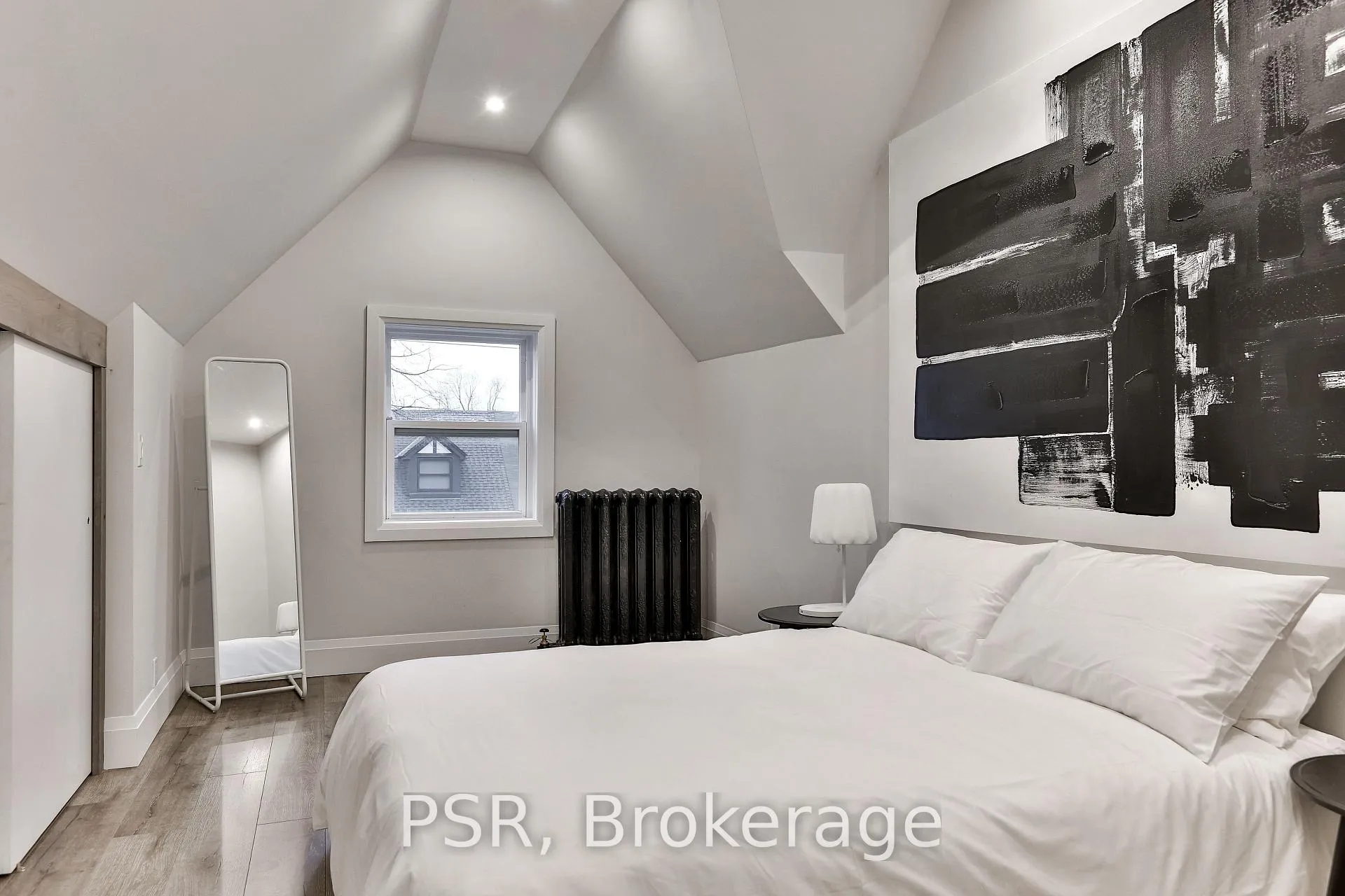 Photo 13 of Unit Upper, 264 Dovercourt Road, Toronto, Little Portugal — HOMEH