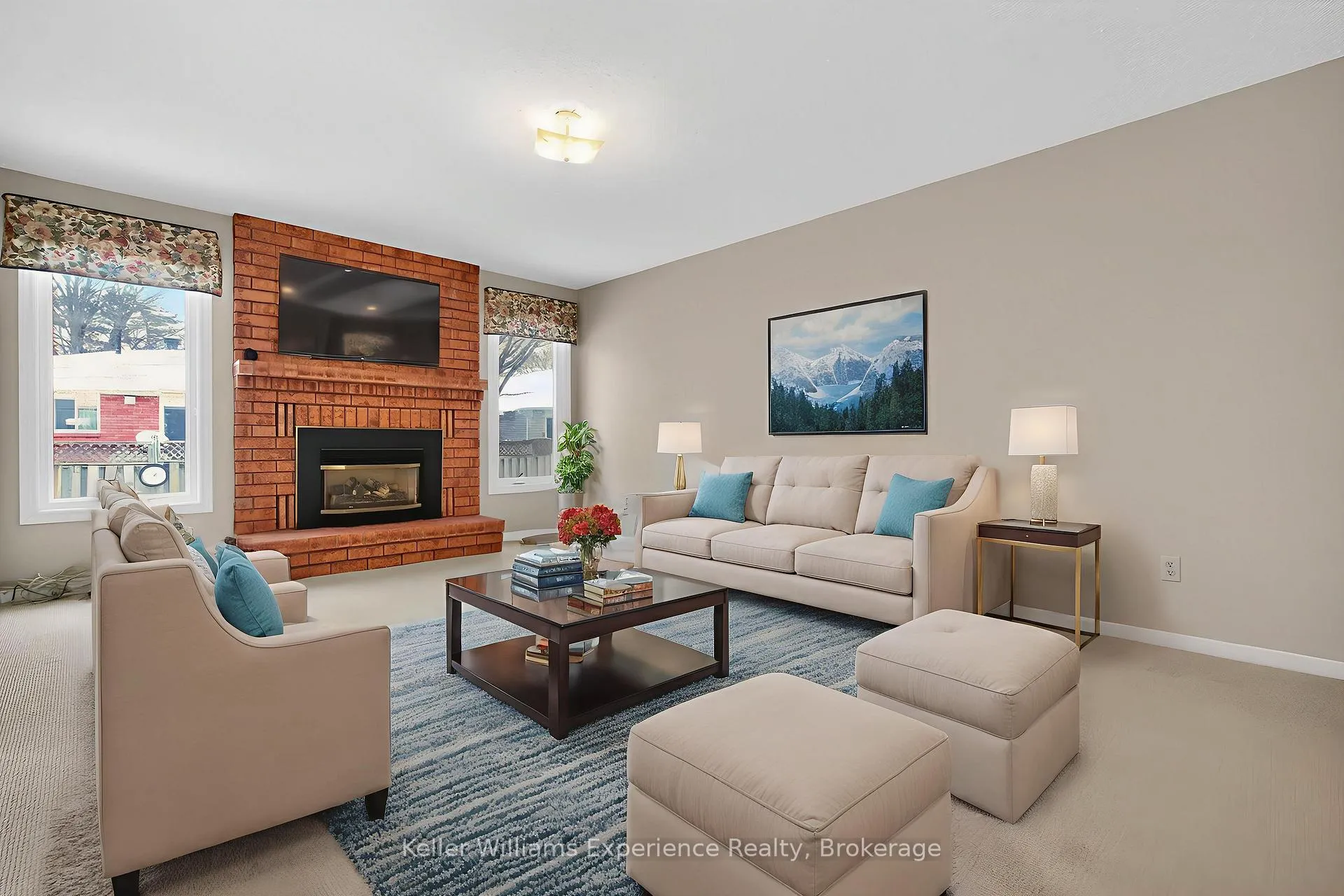 Photo 12 of 943 Playfair Road, Midland — HOMEH