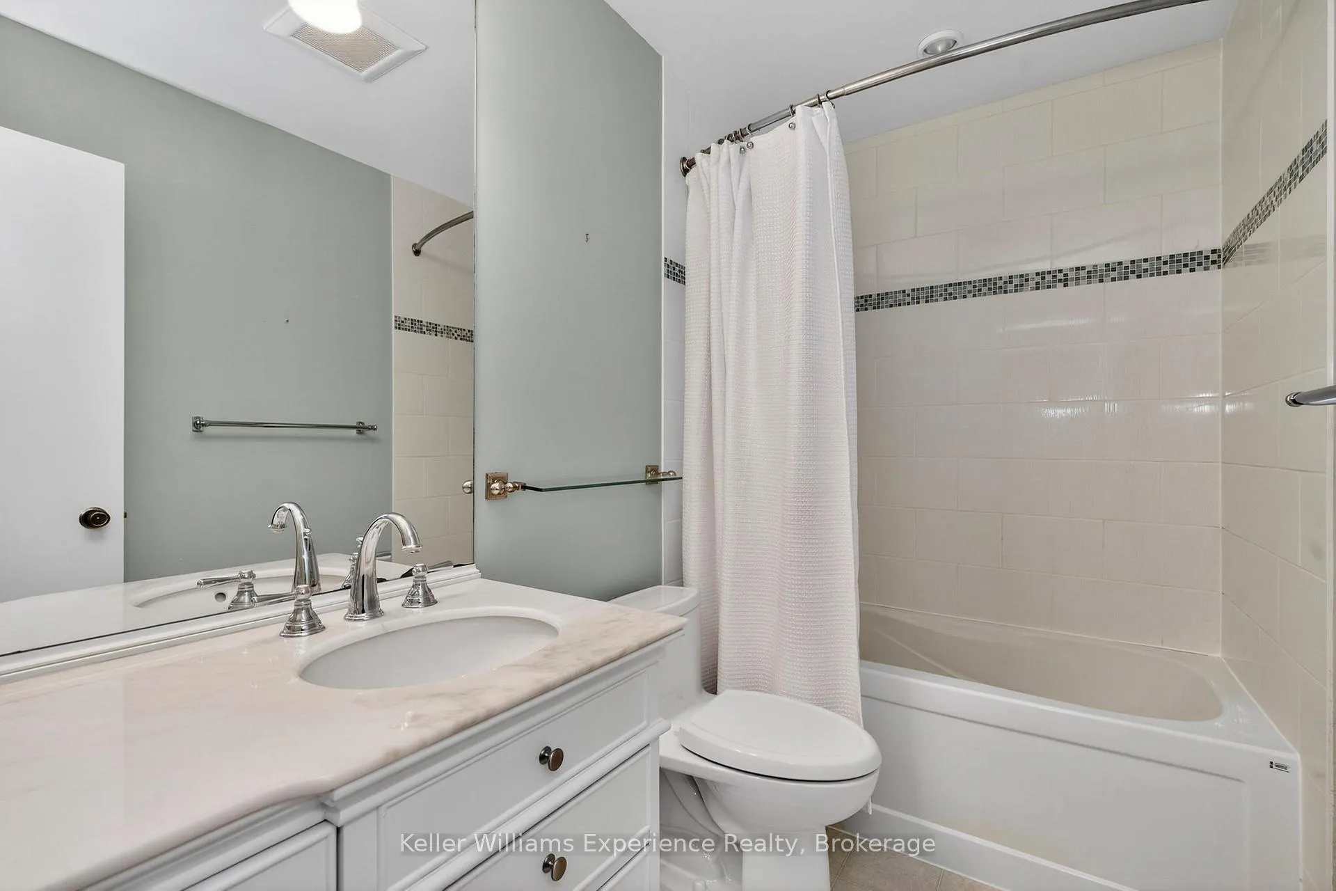 Photo 29 of 943 Playfair Road, Midland — HOMEH