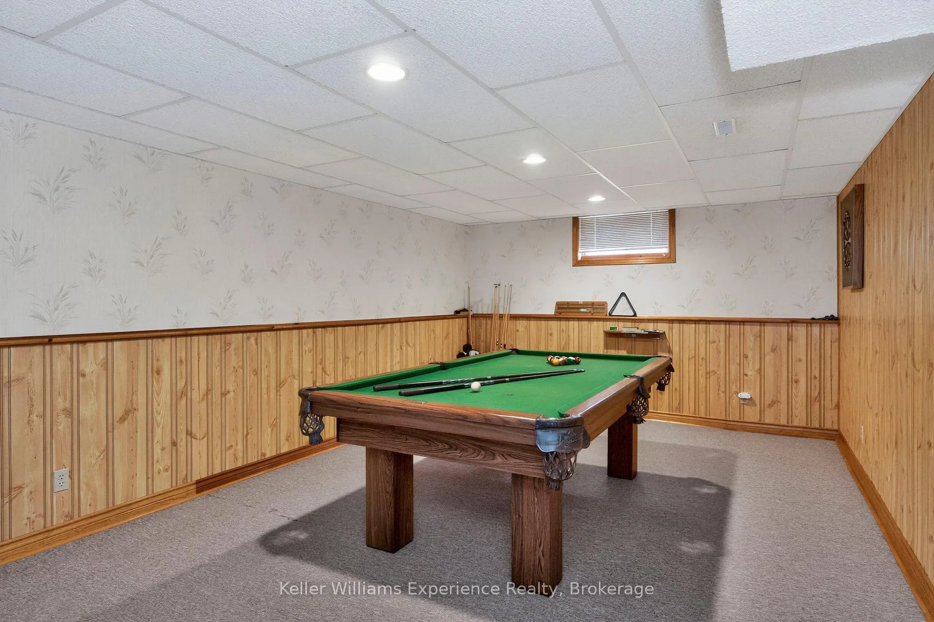 Photo 37 of 943 Playfair Road, Midland — HOMEH