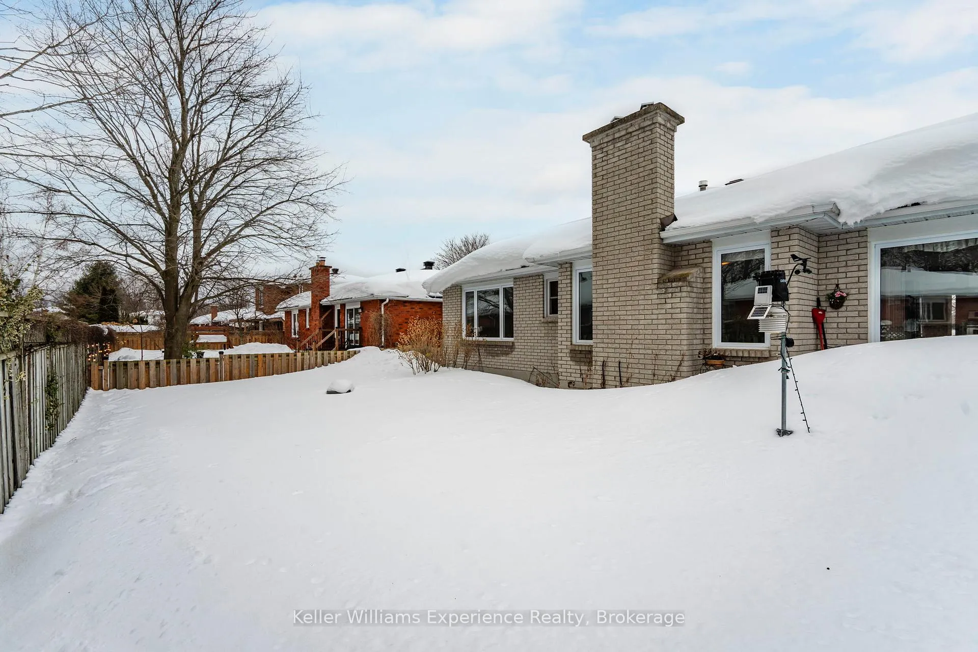 Photo 44 of 943 Playfair Road, Midland — HOMEH