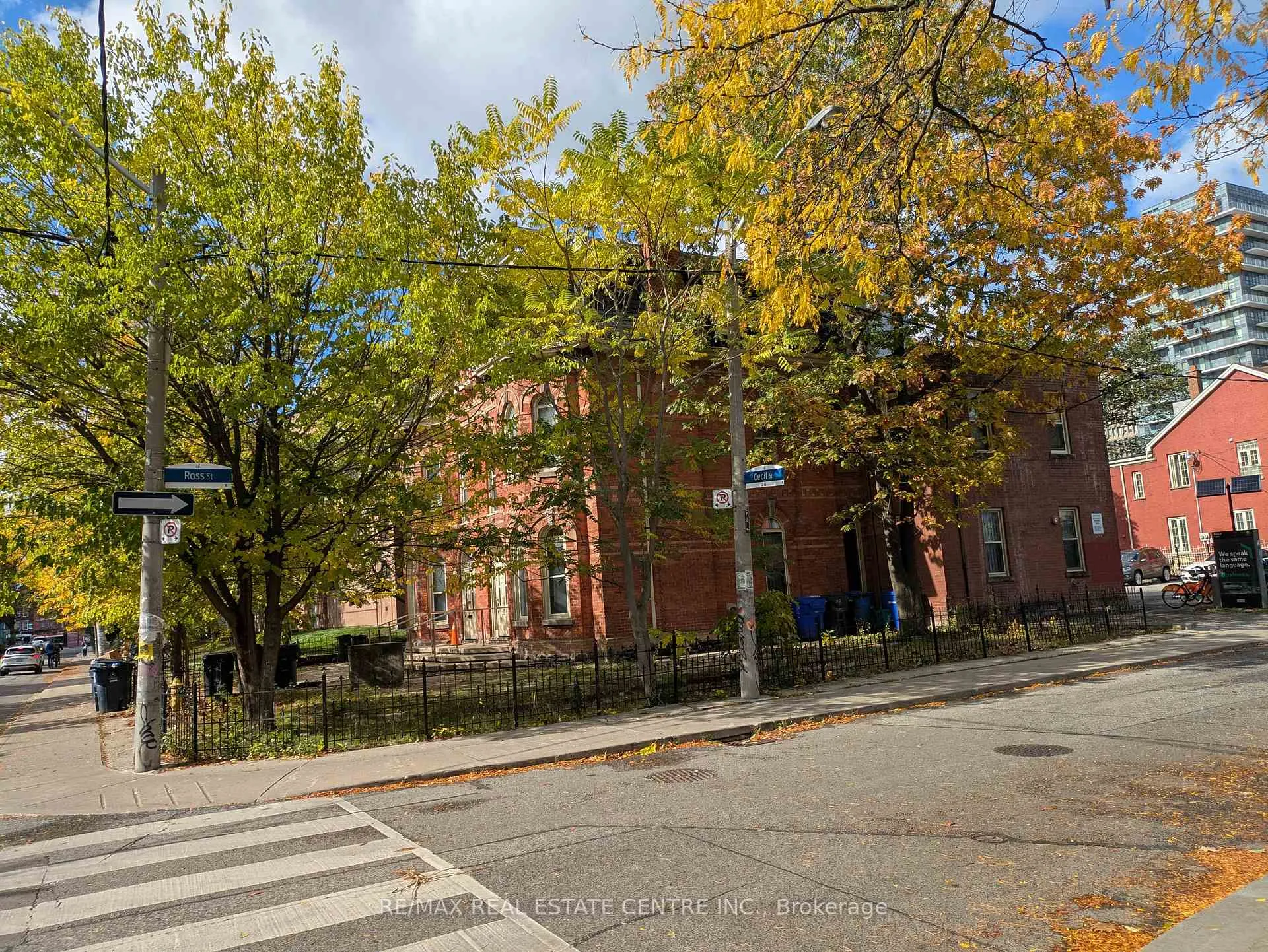Photo 21 of 28 Cecil Street, Toronto, Kensington-Chinatown — HOMEH