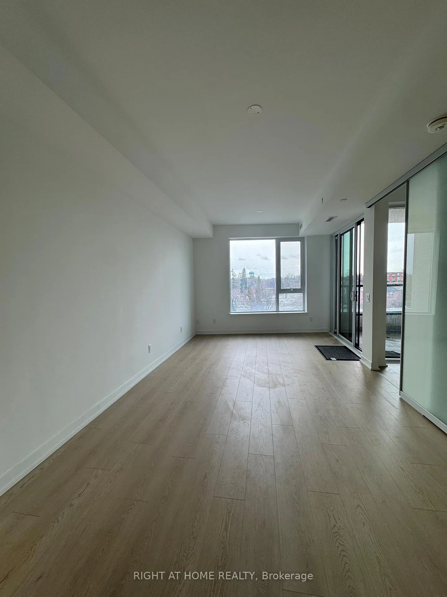 Photo 10 of Unit 314, 31 Huron Street, Collingwood — HOMEH