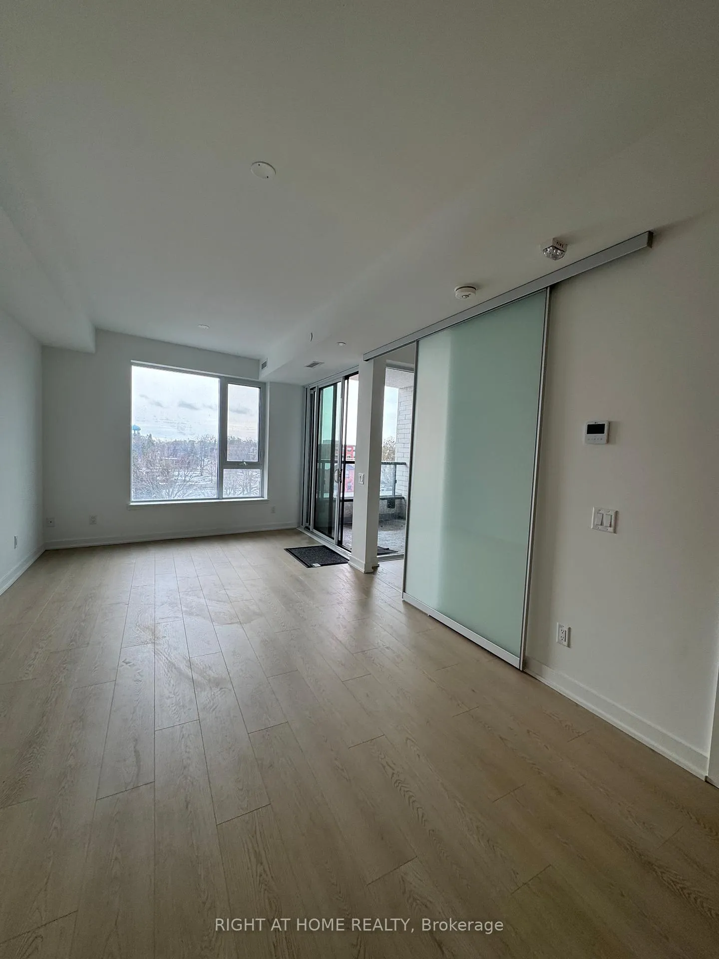 Photo 11 of Unit 314, 31 Huron Street, Collingwood — HOMEH