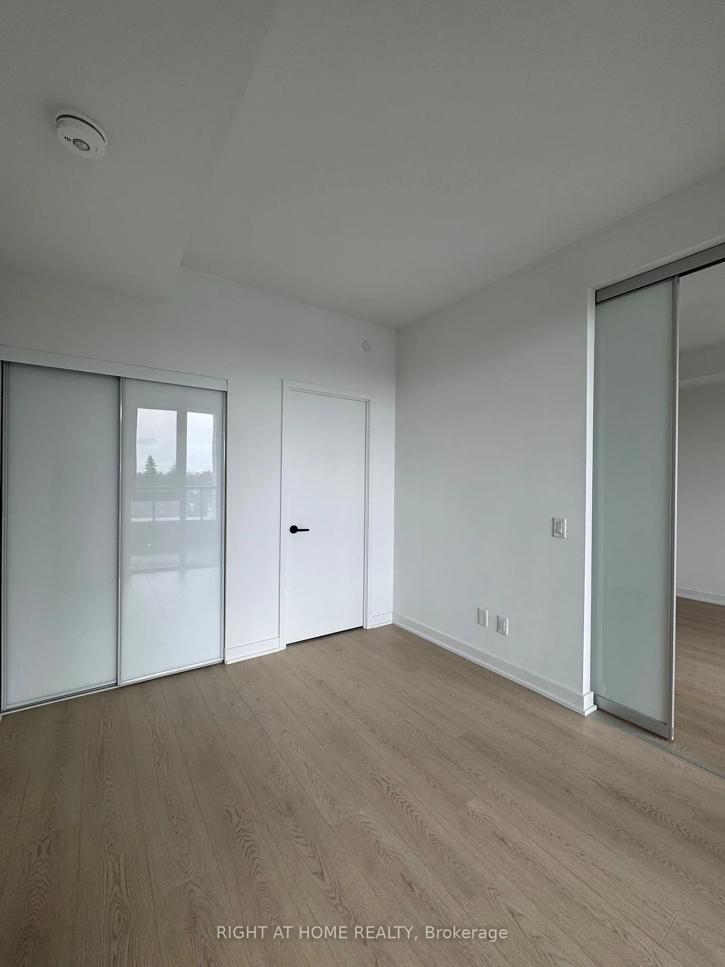 Photo 14 of Unit 314, 31 Huron Street, Collingwood — HOMEH