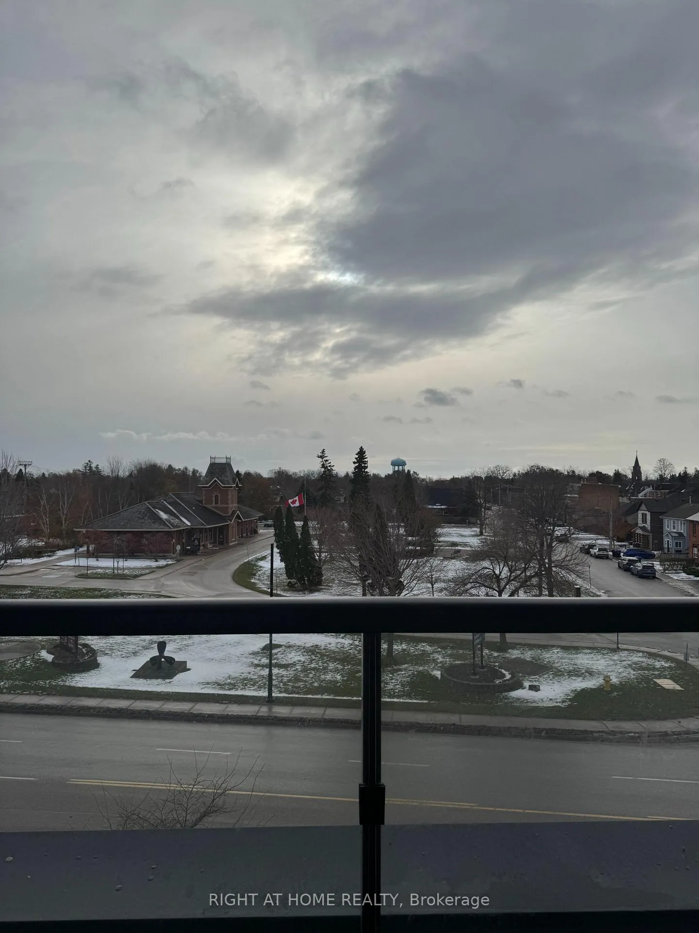Photo 17 of Unit 314, 31 Huron Street, Collingwood — HOMEH
