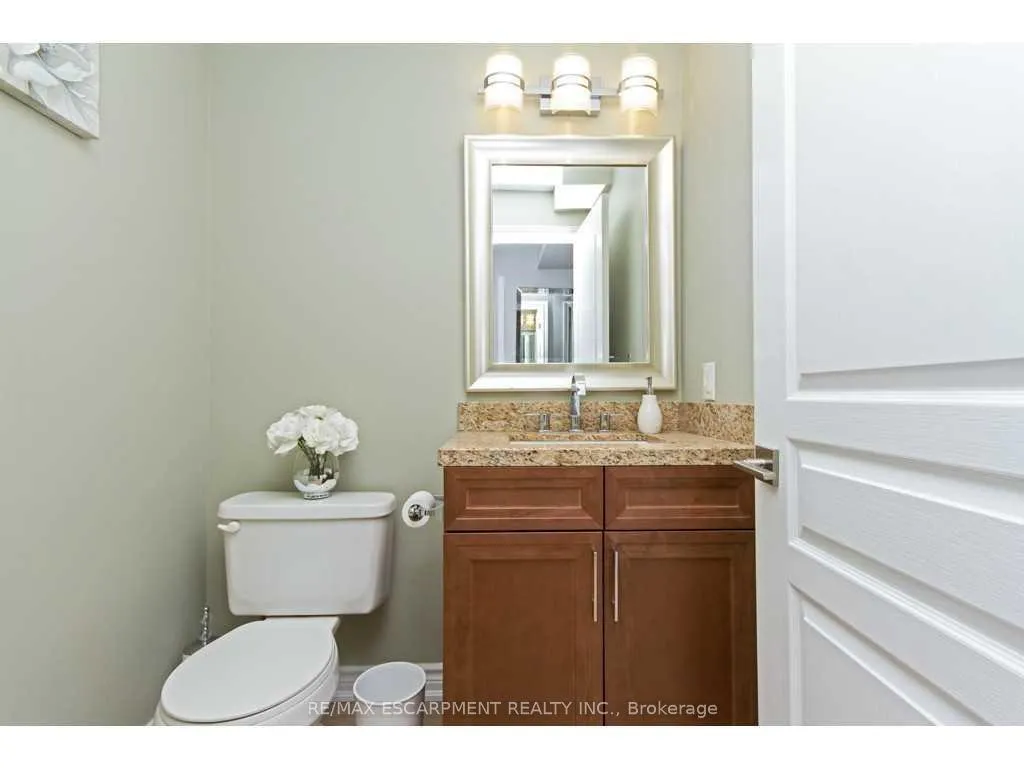Photo 17 of Unit 401, 5070 Fairview Street, Burlington, Appleby — HOMEH
