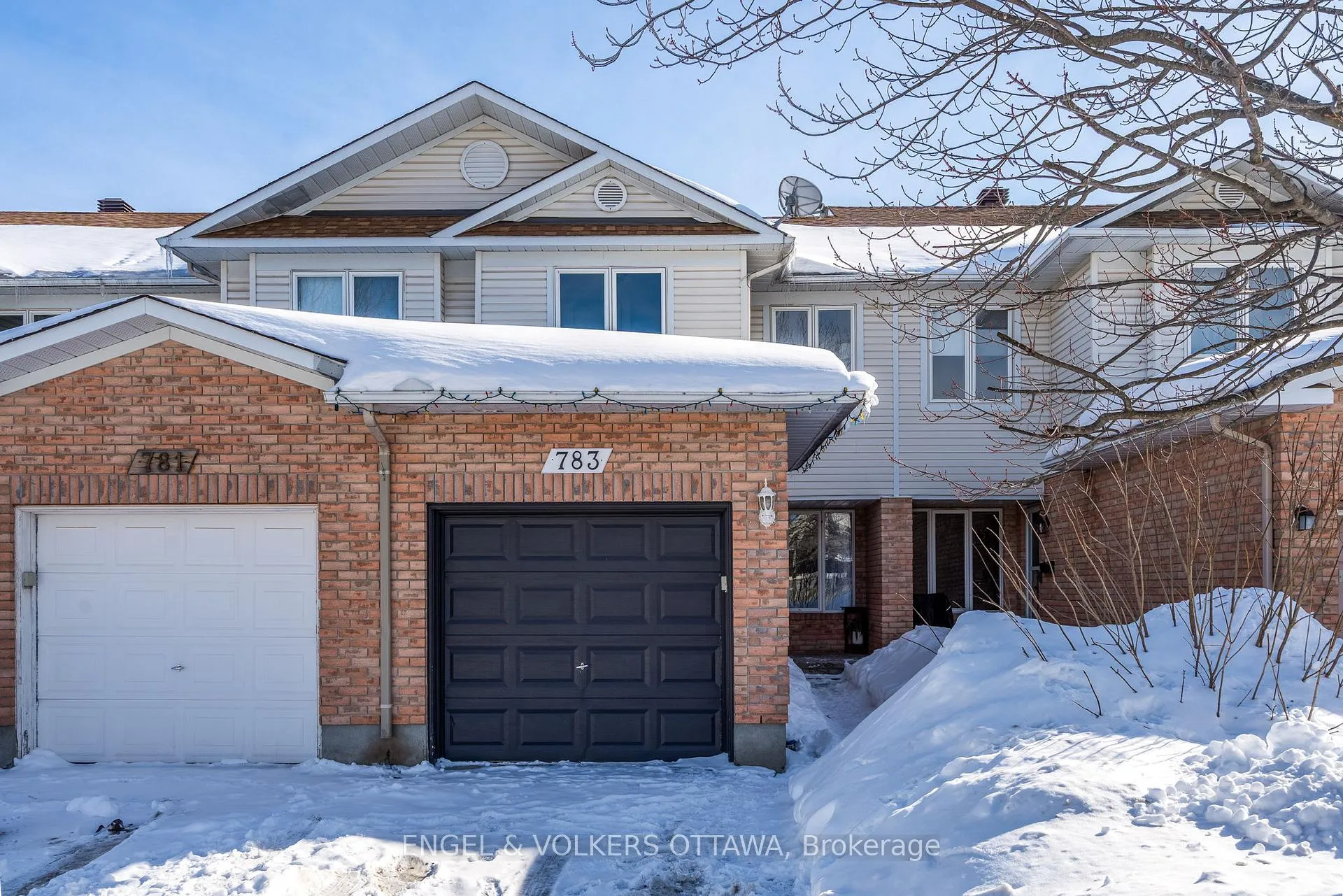 Front of 783 Nesting Way