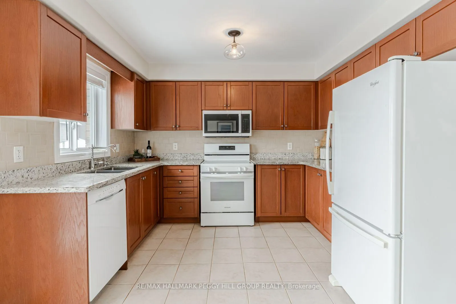 Photo 5 of 39 Mike Hart Drive, Essa, Angus — HOMEH