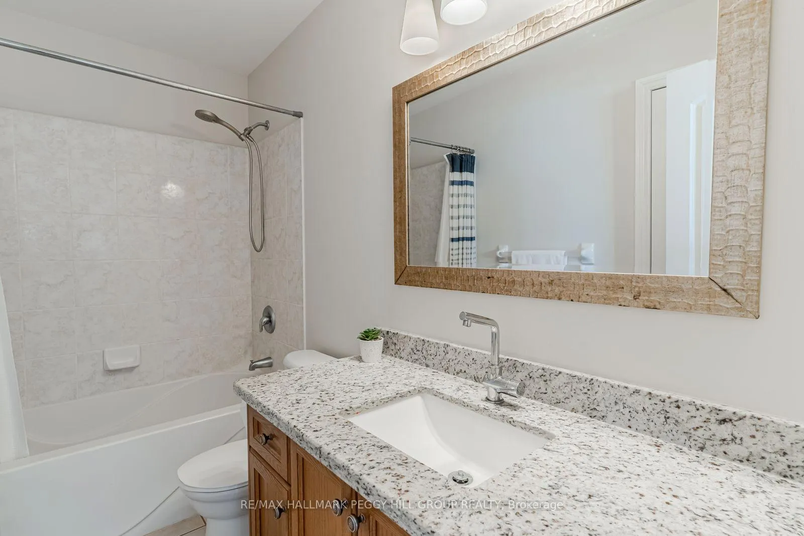 Photo 10 of 39 Mike Hart Drive, Essa, Angus — HOMEH