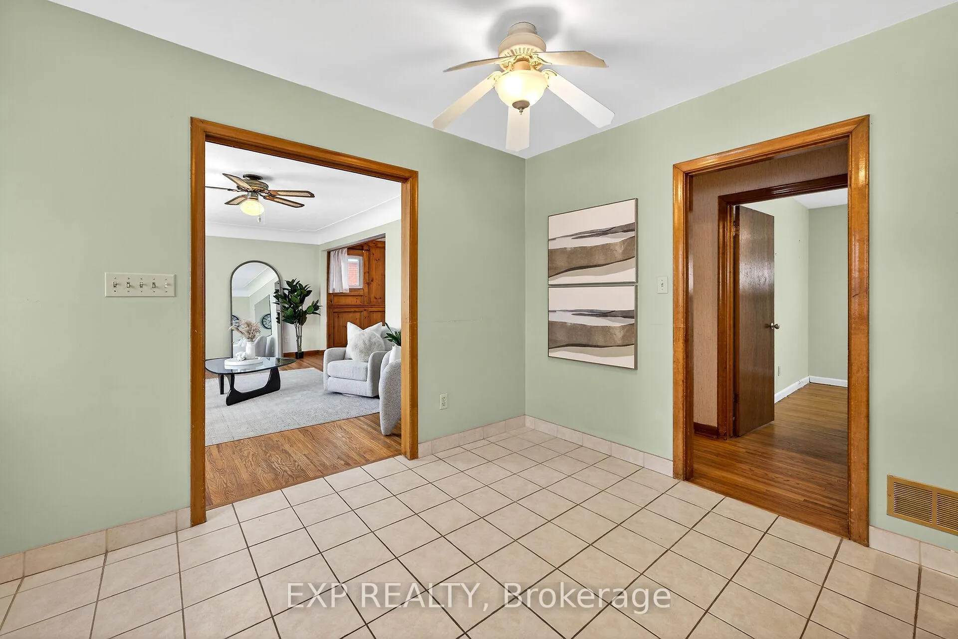 Photo 10 of 126 West 4th Street, Hamilton, Bonnington — HOMEH