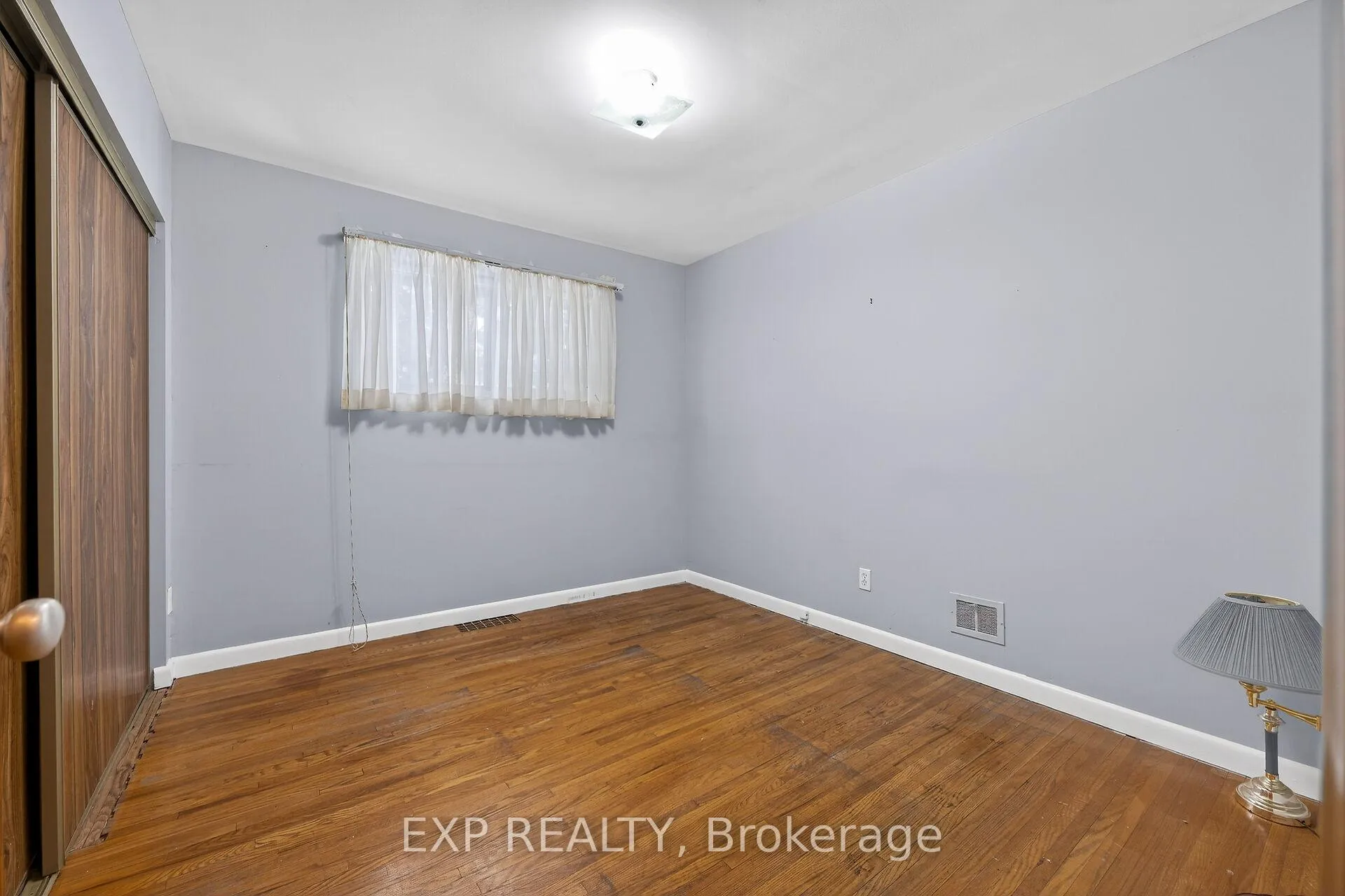 Photo 22 of 126 West 4th Street, Hamilton, Bonnington — HOMEH