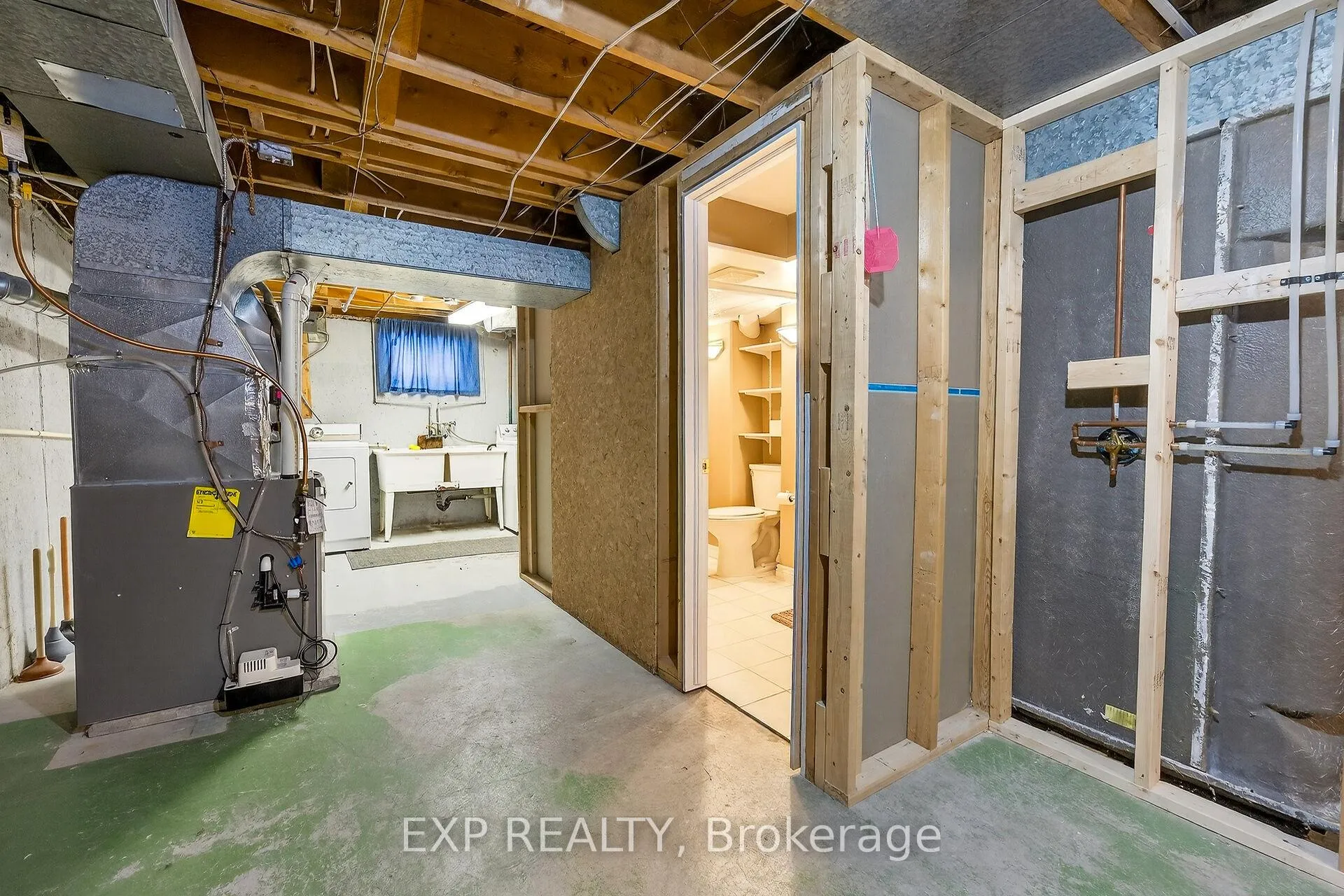 Photo 29 of 126 West 4th Street, Hamilton, Bonnington — HOMEH