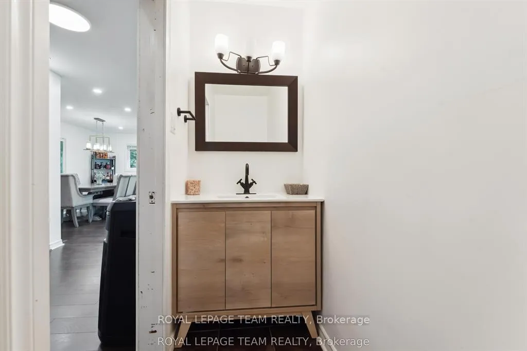 Photo 10 of 2353 Georgina Drive, Ottawa, Whitehaven — HOMEH