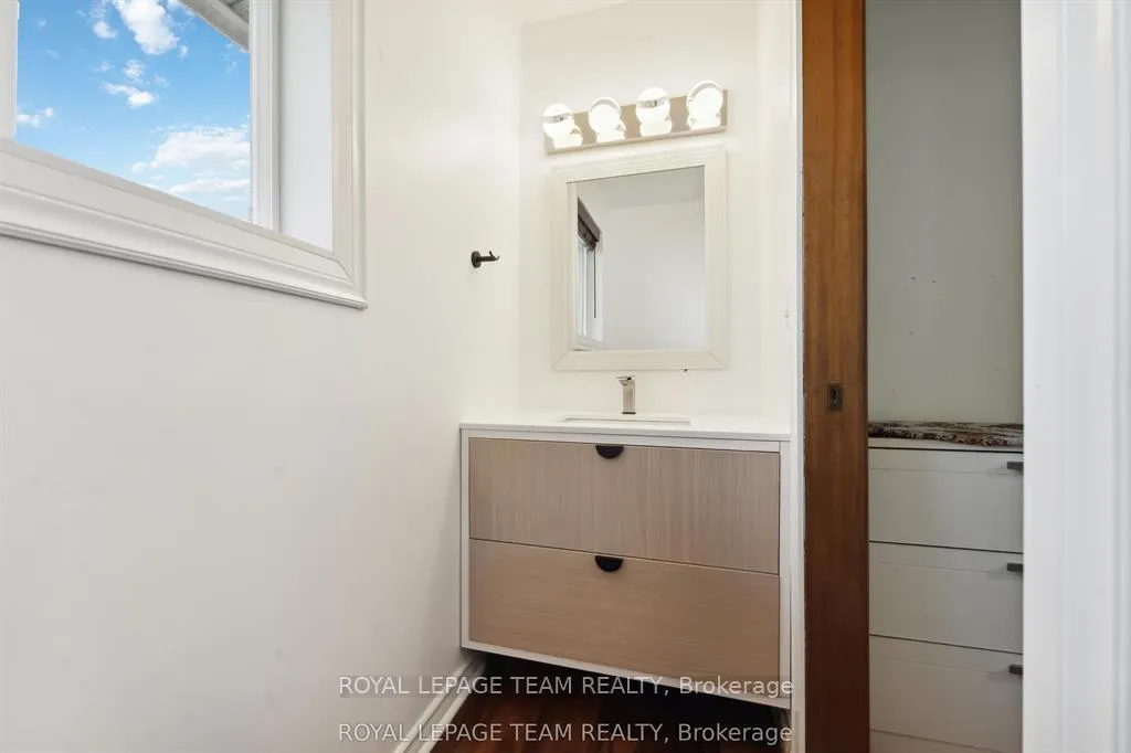 Photo 13 of 2353 Georgina Drive, Ottawa, Whitehaven — HOMEH