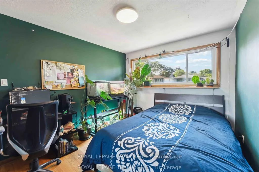 Photo 17 of 2353 Georgina Drive, Ottawa, Whitehaven — HOMEH