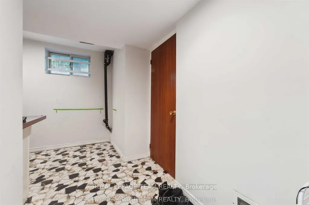 Photo 20 of 2353 Georgina Drive, Ottawa, Whitehaven — HOMEH