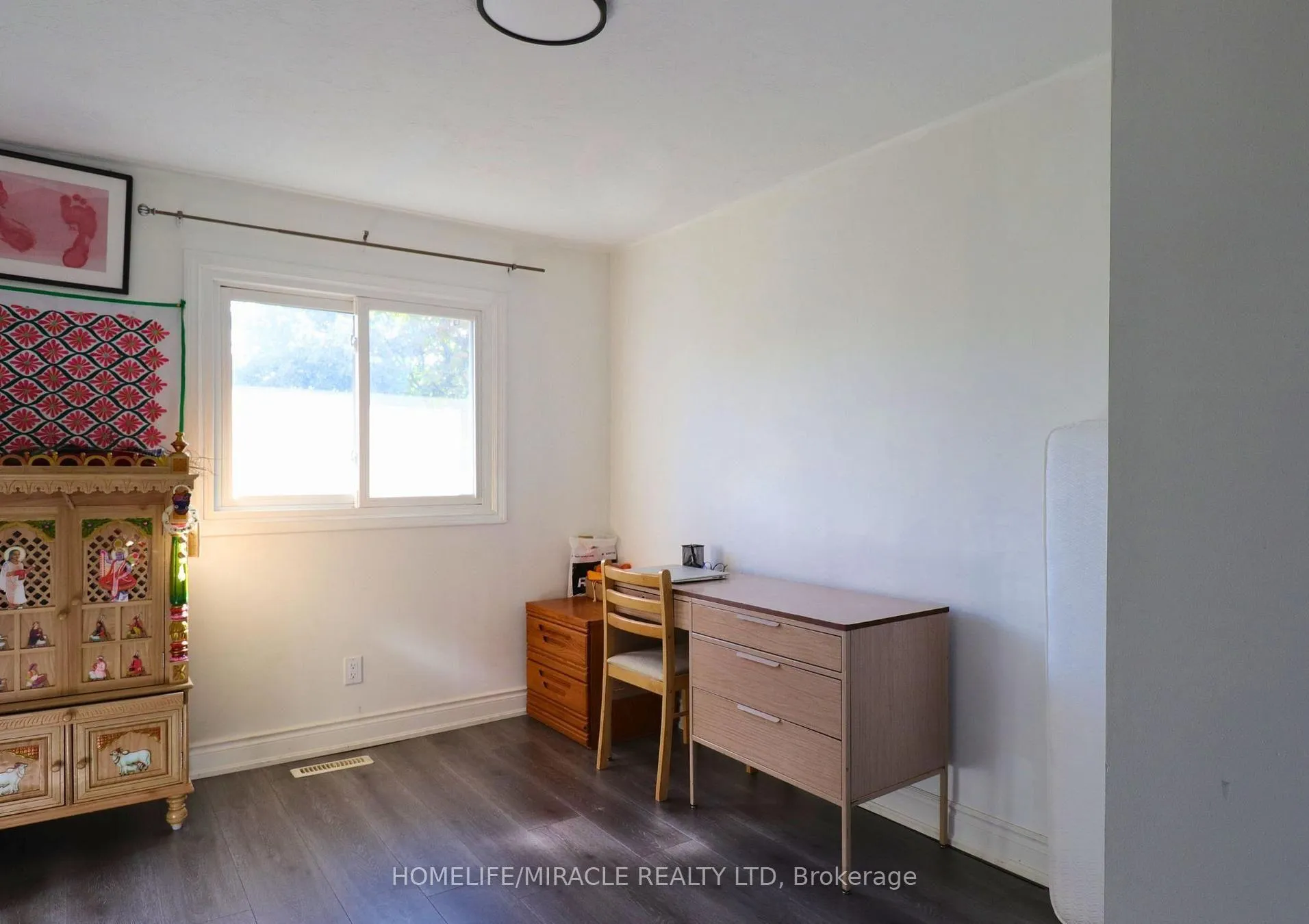 Photo 10 of 3 Caprice Court, Kitchener, Victoria Hills — HOMEH