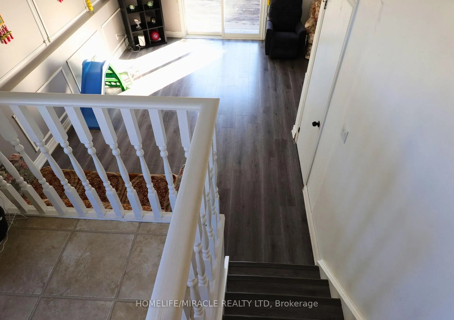 Photo 12 of 3 Caprice Court, Kitchener, Victoria Hills — HOMEH