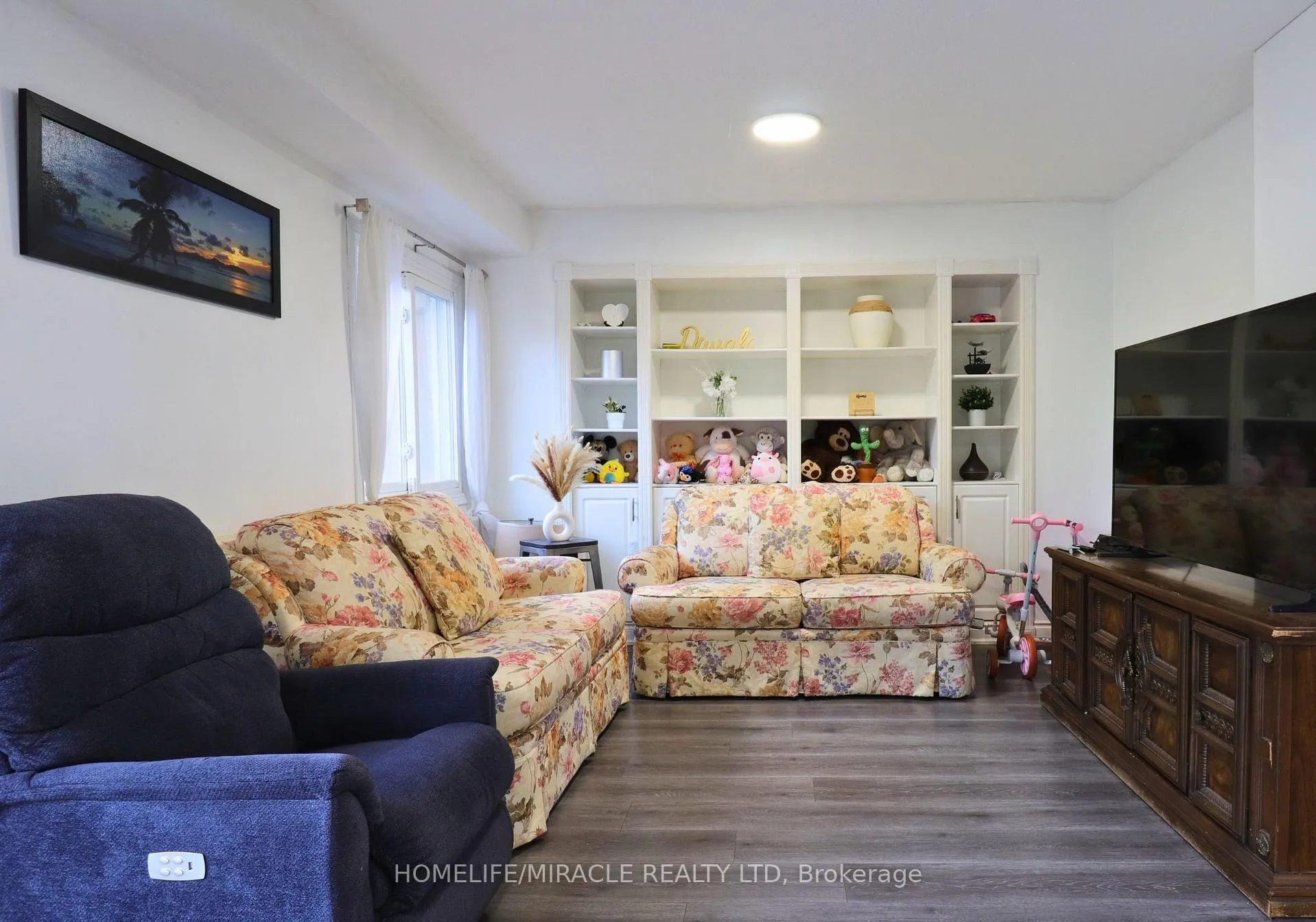 Photo 13 of 3 Caprice Court, Kitchener, Victoria Hills — HOMEH