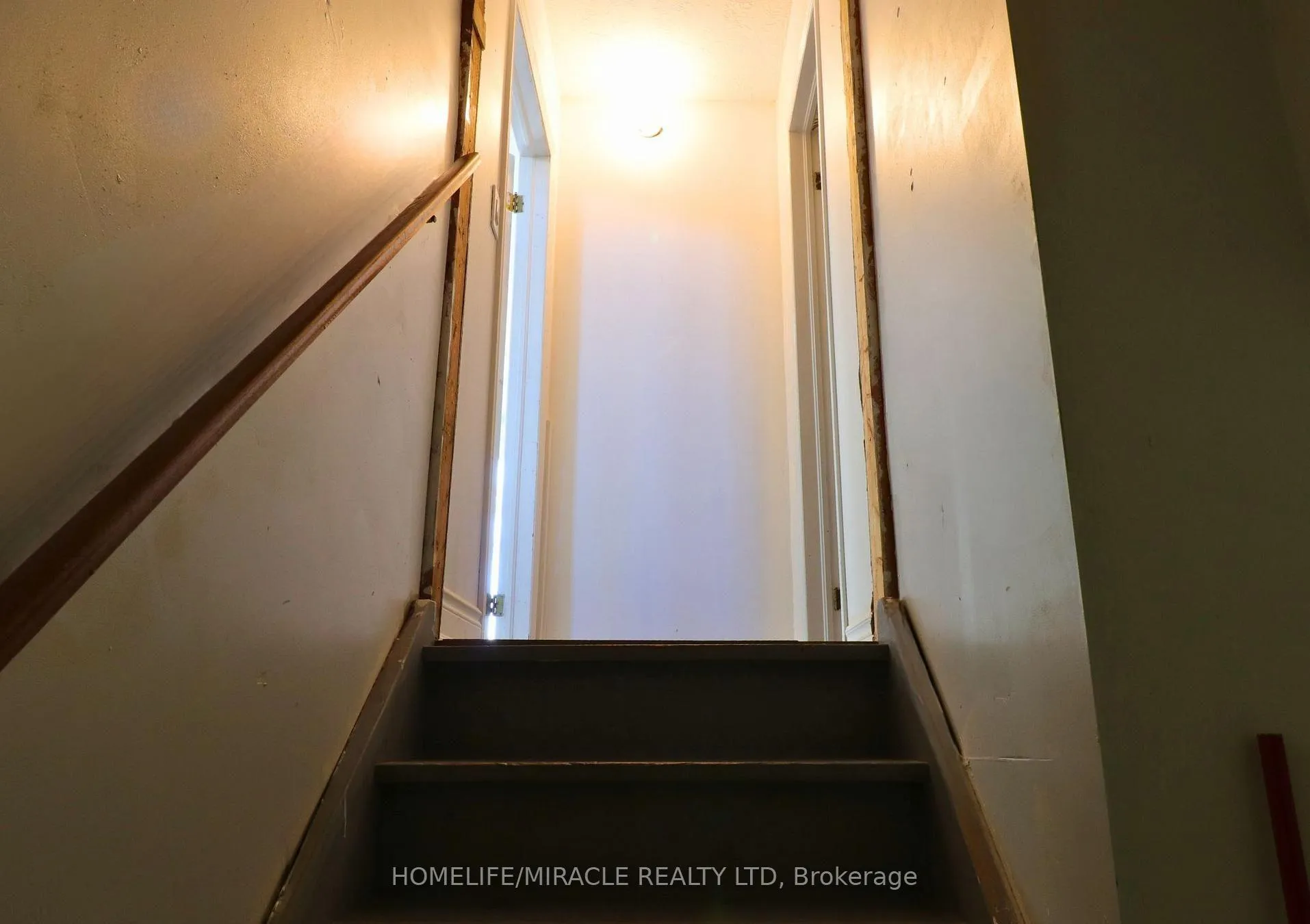 Photo 30 of 3 Caprice Court, Kitchener, Victoria Hills — HOMEH